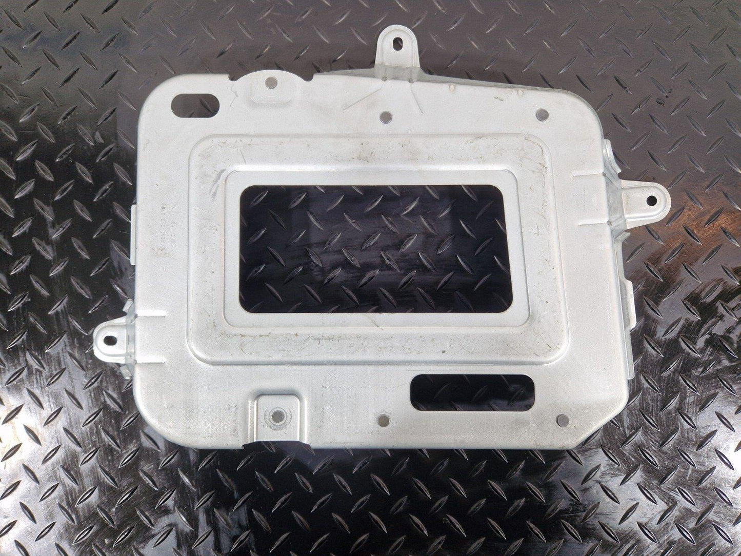 19-ON MERCEDES B CLASS W247 CONTROL MODULE UNIT BRACKET HOLDER A2475455700
