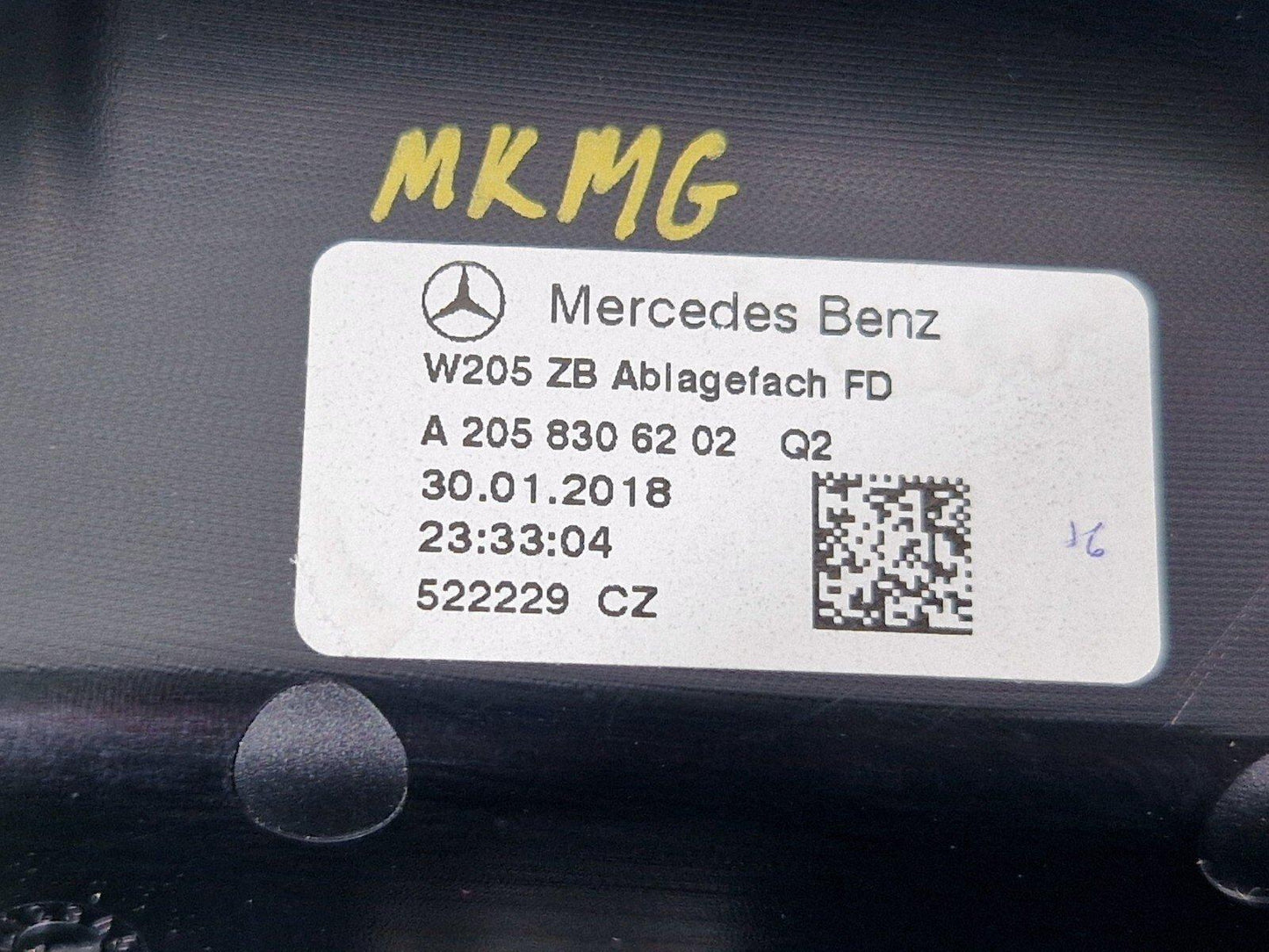 14-21 MERCEDES BENZ W205 OEM CENTRE CONSOLE REAR COMPARTMENT STORAGE A2058306202