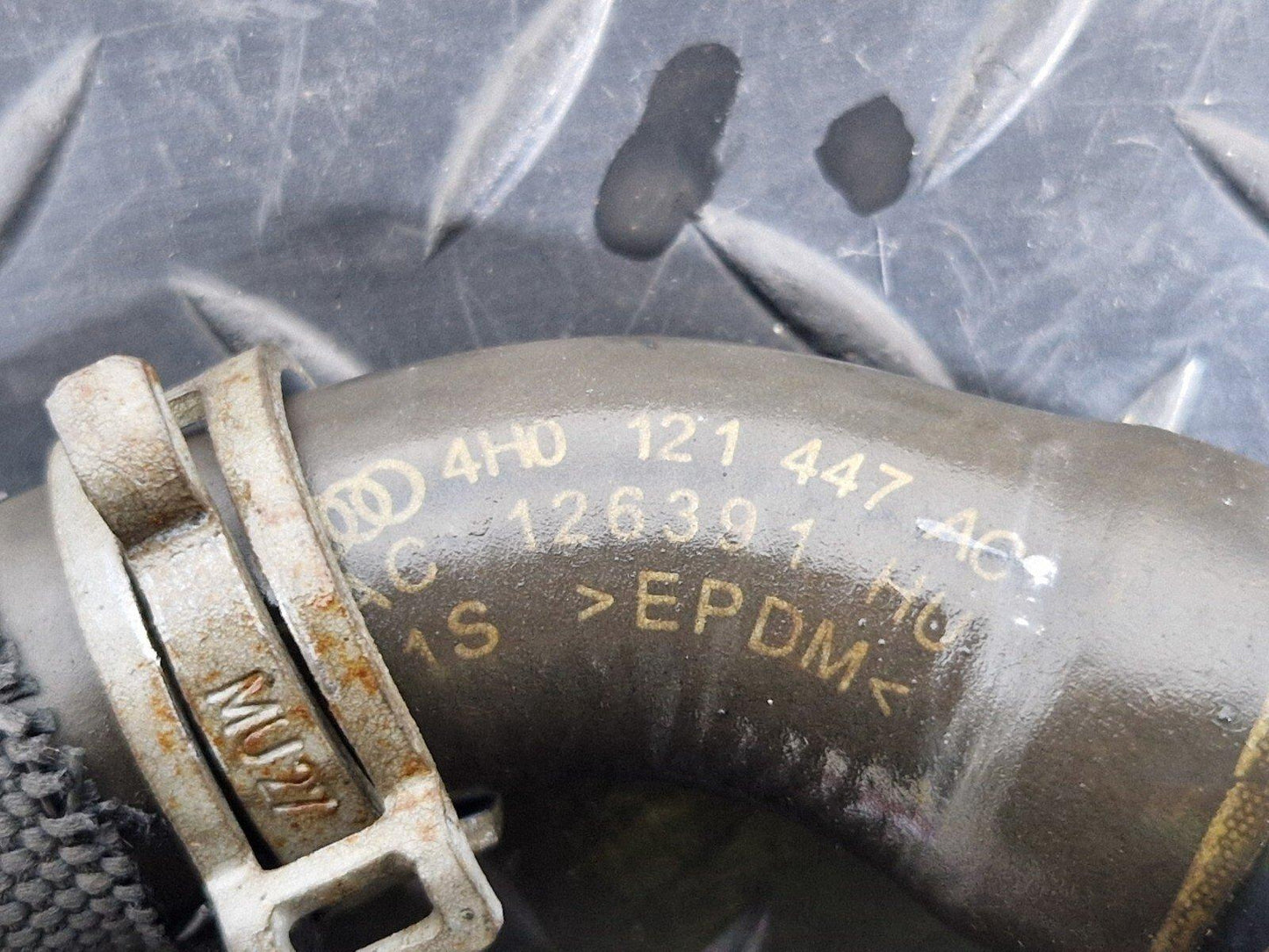 10-18 AUDI A7 4G S-LINE OEM COOLANT PIPE HOSE 4H0121447AC