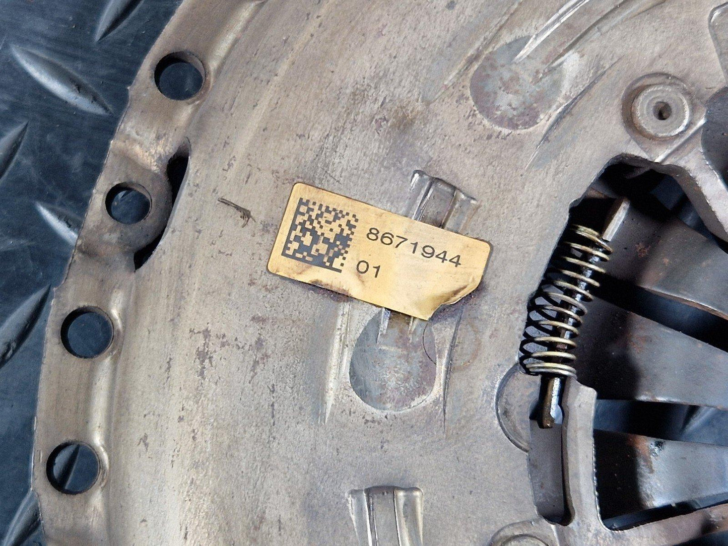 14-21 BMW 2 SERIES GRAN TOURER F45 F46 CLUTCH PRESSURE PLATE 8671944