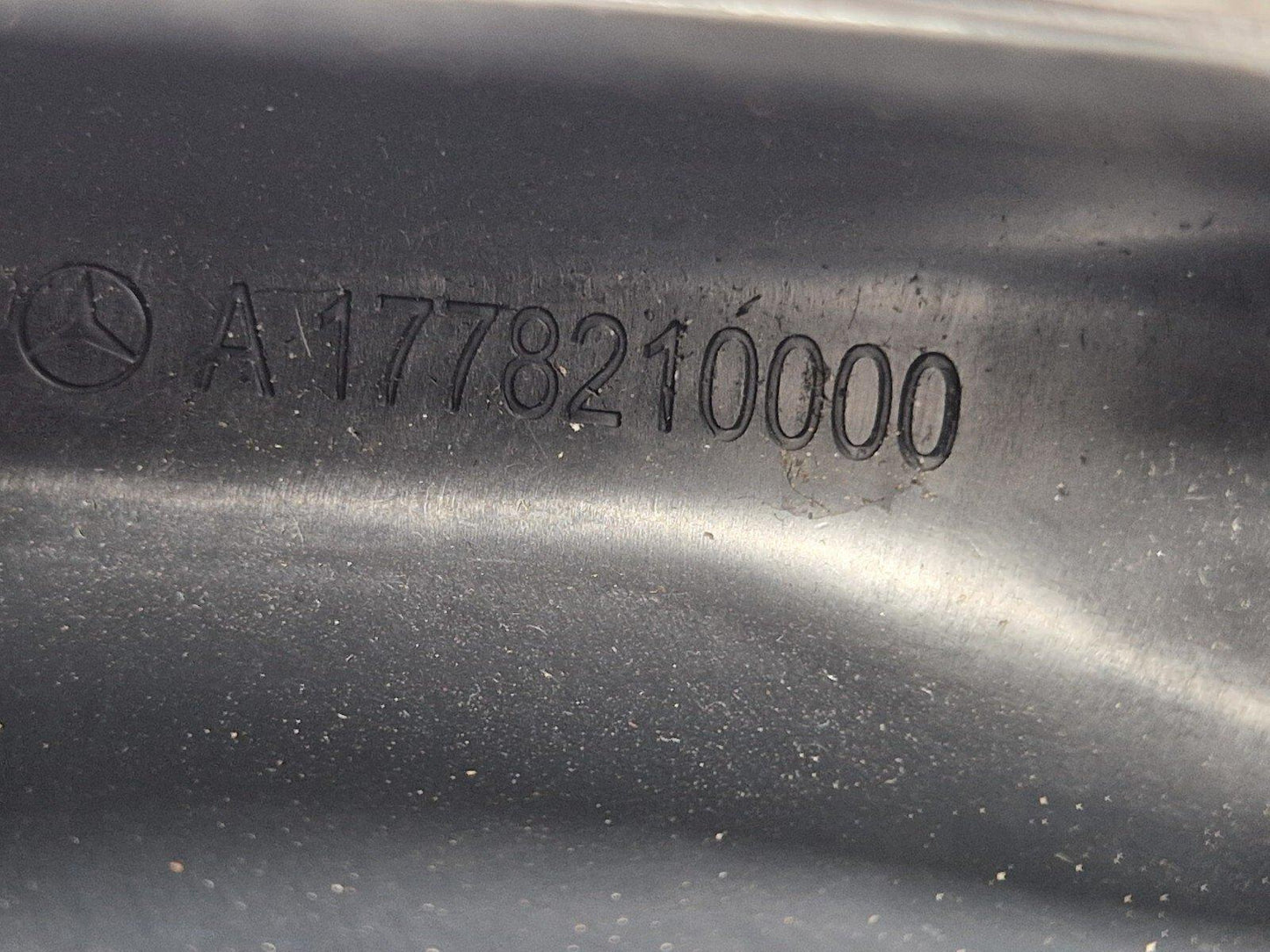 19-ON MERCEDES BENZ A CLASS EQ W177 V177 TAILGATE HINGE COVER N/S A1778210000