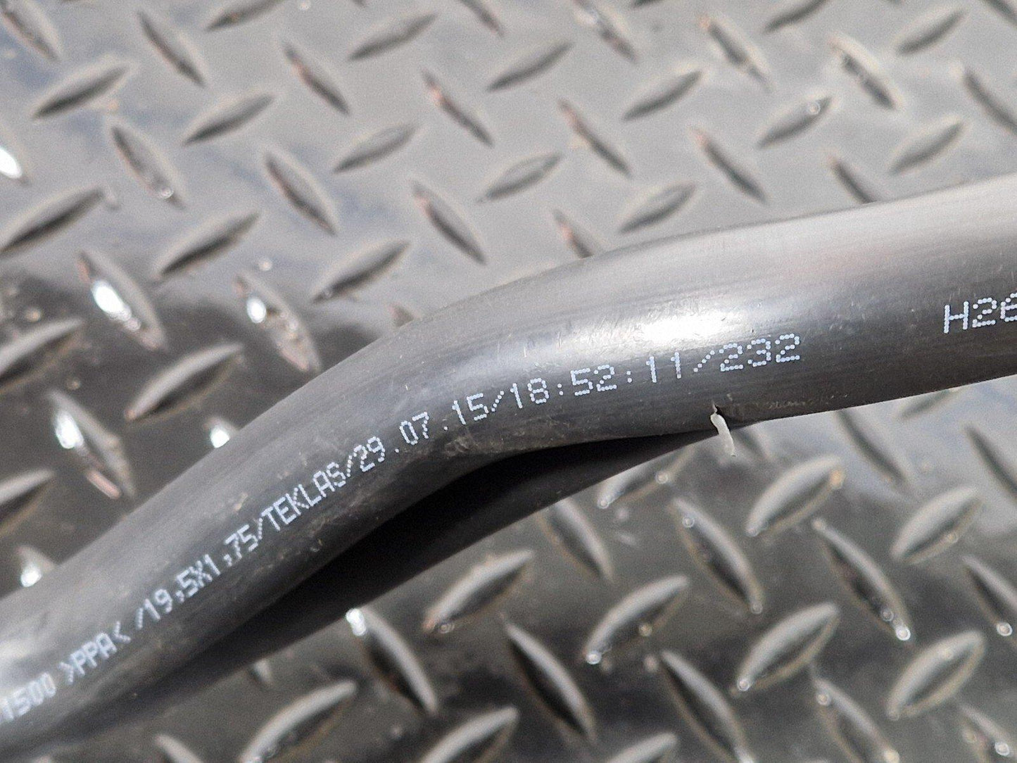 14-21 MERCEDES BENZ C300h W205 HYBRYD WATER COOLANT PIPES HOSE A2055010591