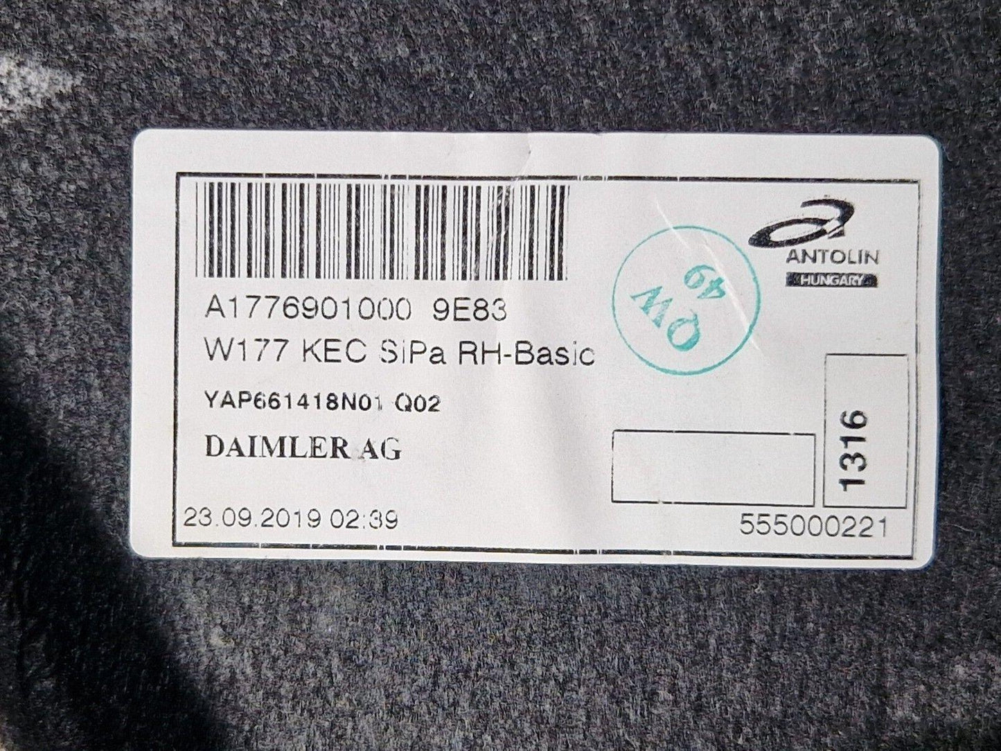 18-ON MERCEDES A CLASS W177 REAR RIGHT BOOT SIDE MAT LINER CARPET A177690100