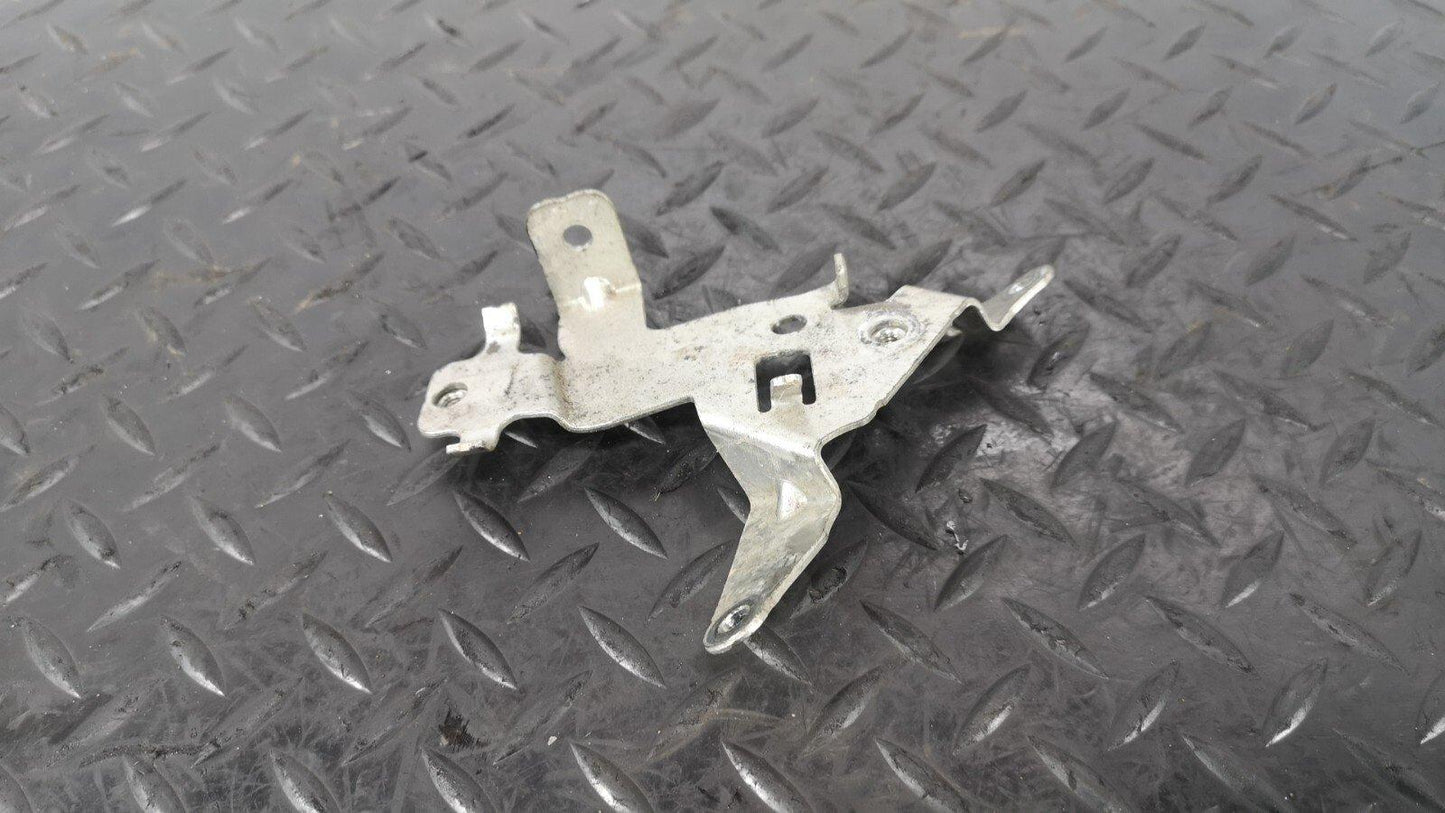 12-18 MERCEDES A B CLA-CLASS 1.8/2.1 CDI PRESSURE SENSOR BRACKET a6510941841