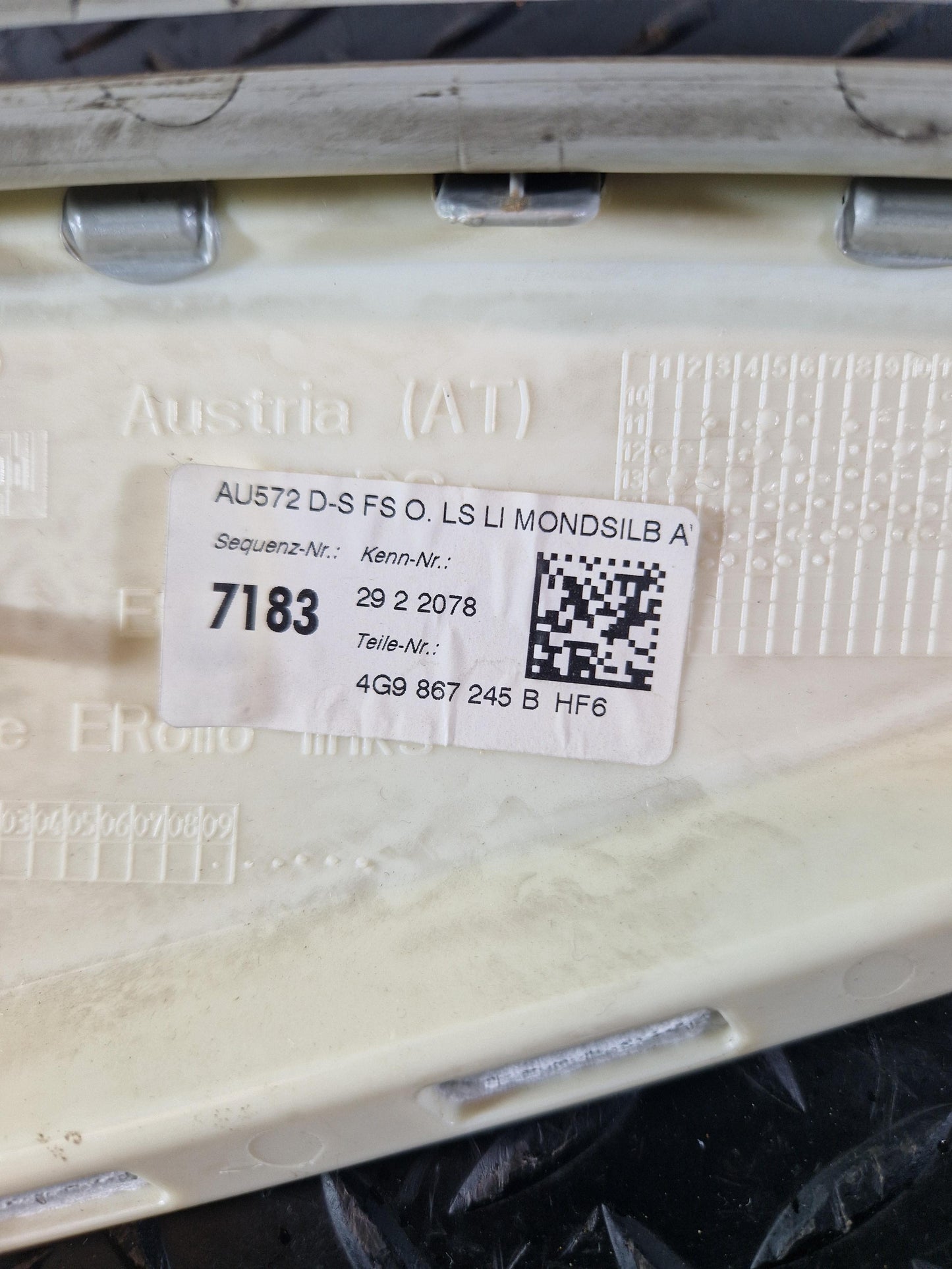Audi A6 Allroad C7 GENUINE LEFT UPPER D PILLAR TRIM 4G9867245B
