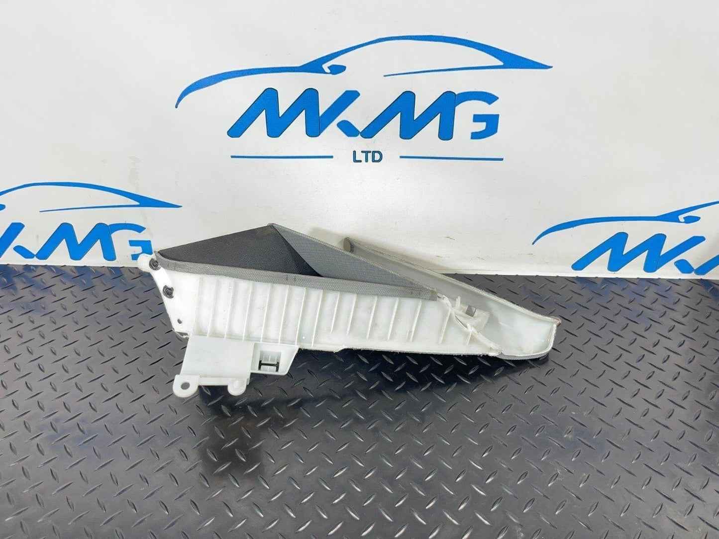 16-19 AUDI A4 B9 REAR LEFT PASSENGER SIDE C-PILLAR 8W5867287