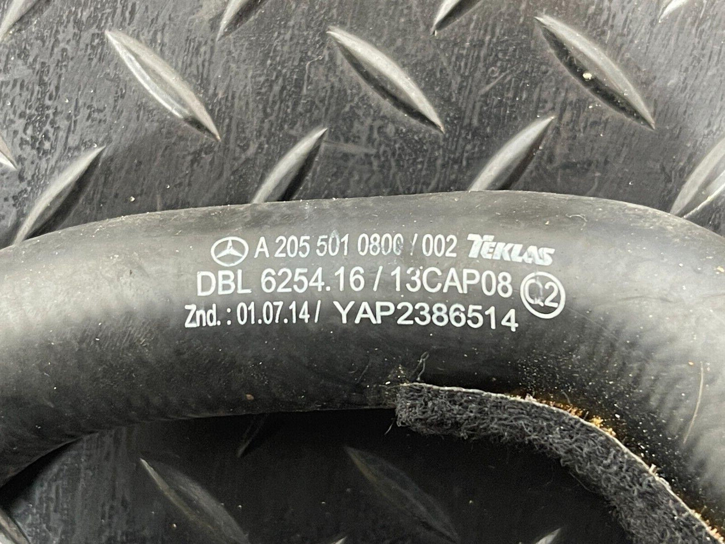 14-21 MERCEDES BENZ C350e W205 GENUINE COOLANT HOSE PIPE A2055010800