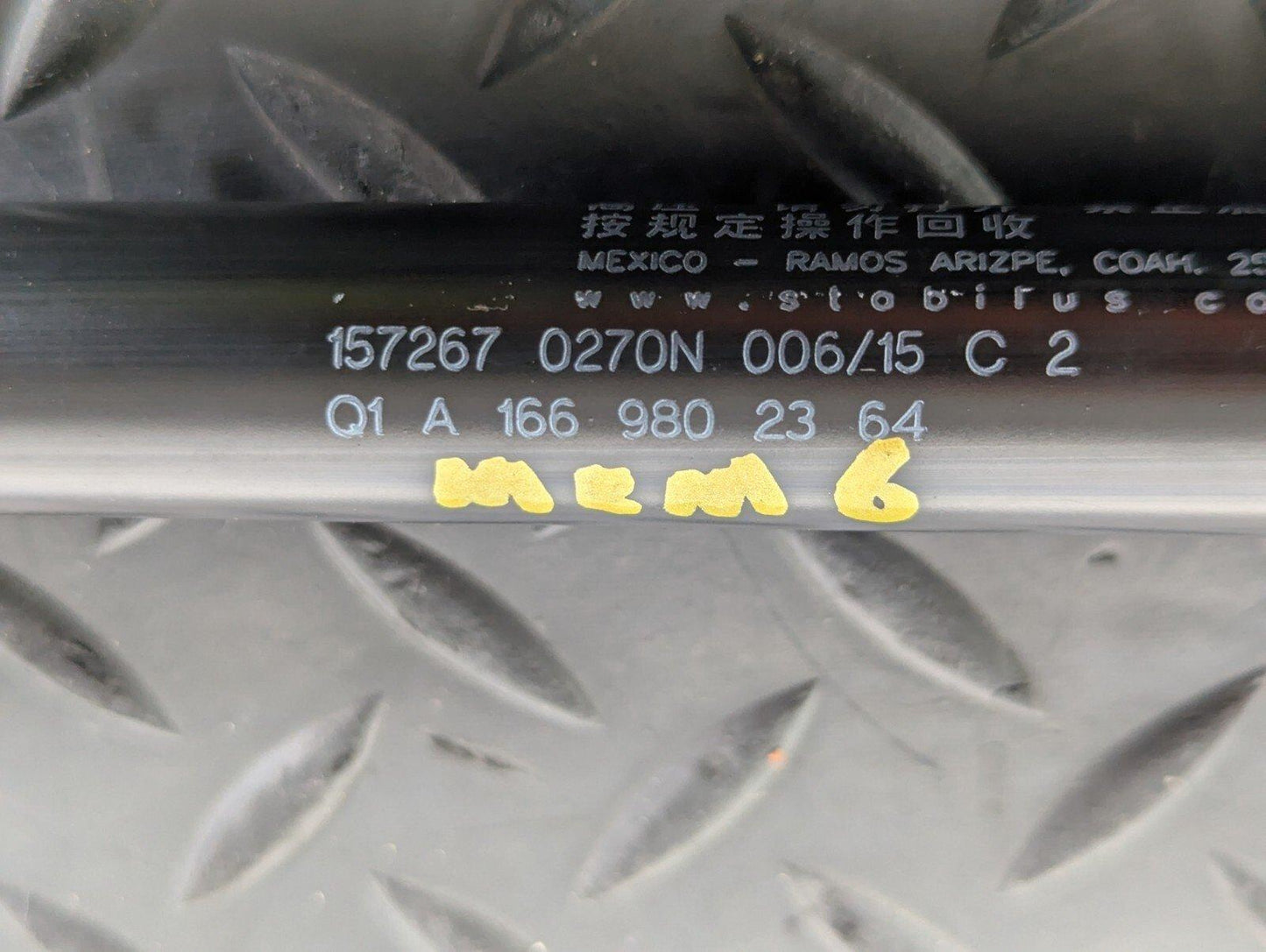 11-19 MERCEDES ML W166 FRONT LEFT BONNET HOOD LIFT SUPPORT GAS STRUT A1669802464