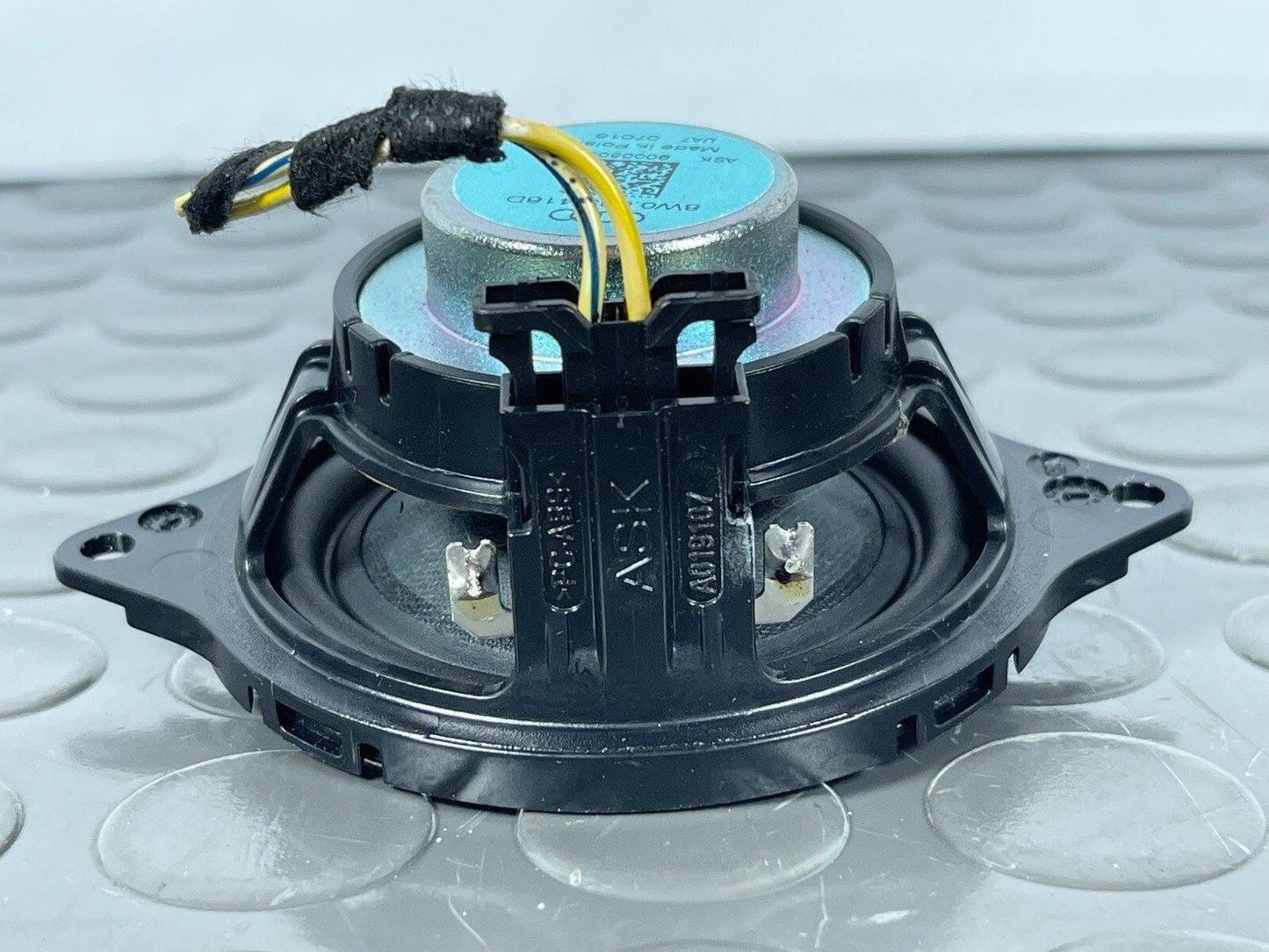 16-19 AUDI A4 B9 GENUINE DASHBOARD SPEAKER DRIVER FRONT 8W0035416D