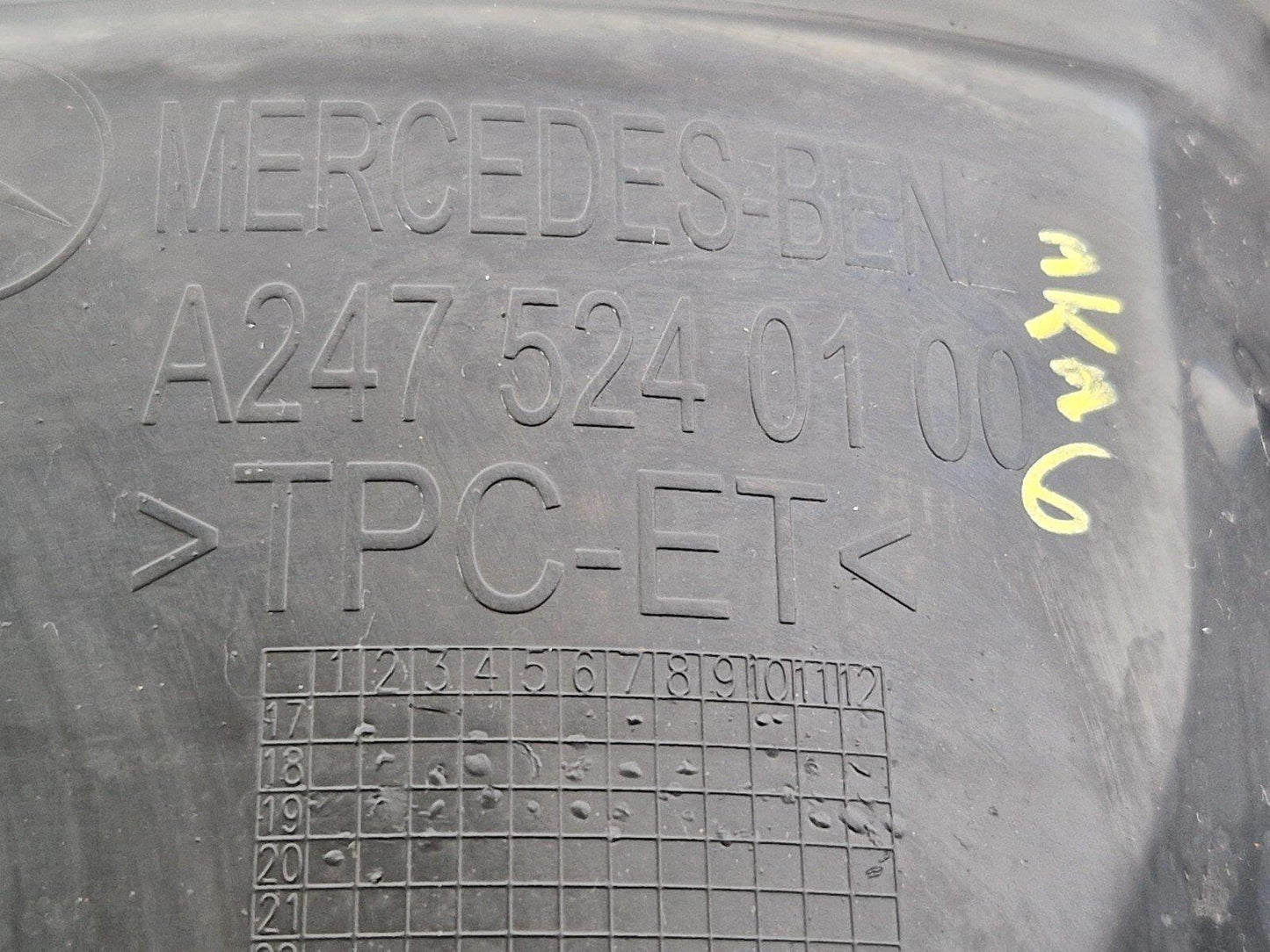 18-ON MERCEDES BENZ A CLASS W177 UNDERTRAY SUBFRAME TRIM SHIELD A2475240100