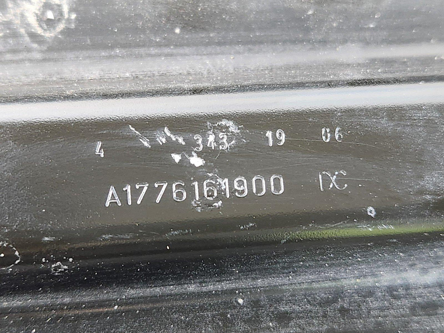 19-ON MERCEDES BENZ B CLASS W247 UNDERBODY PANEL MOUNT BRACKET A1776161900