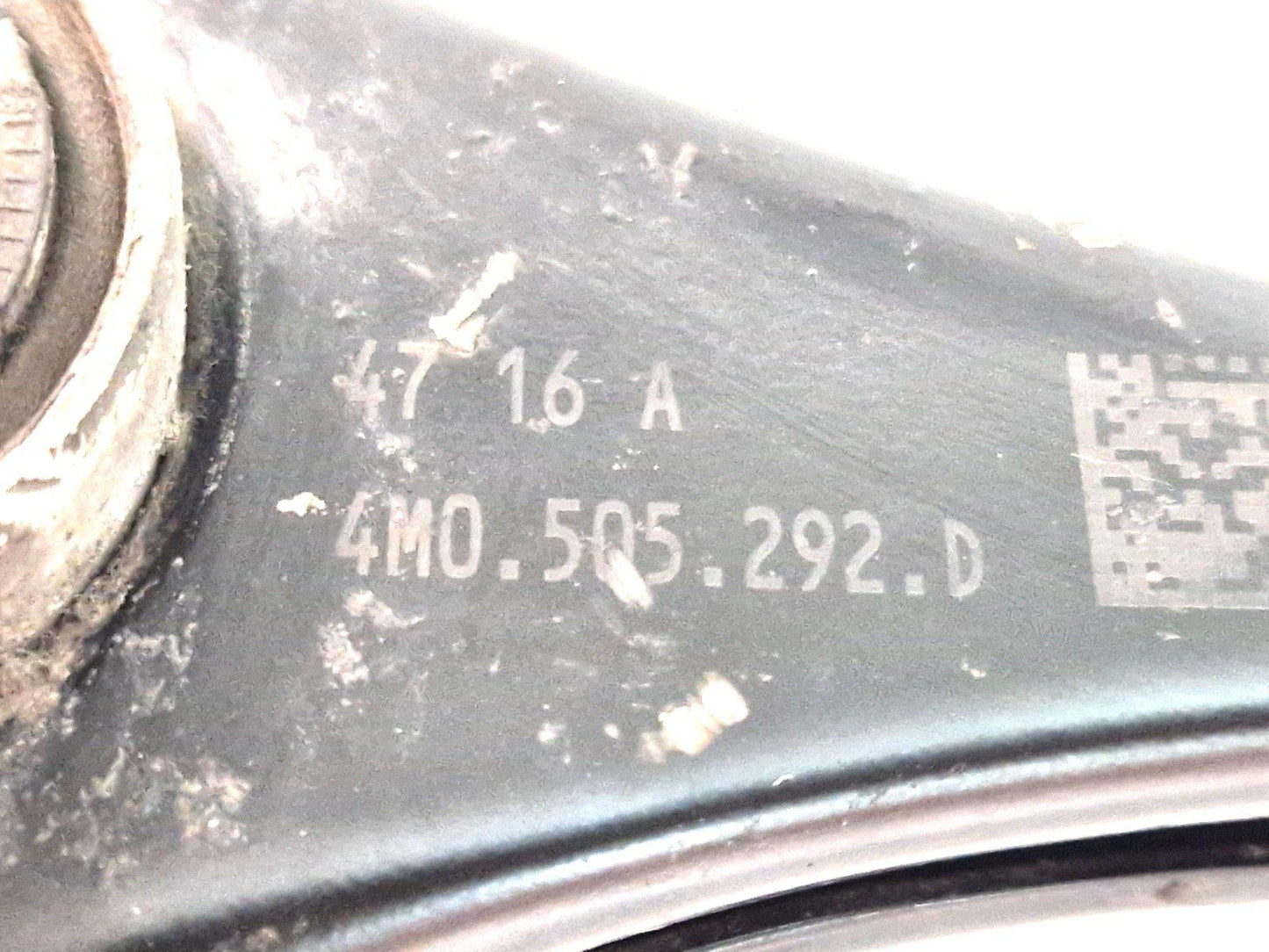 AUDI A4 B9 GENUINE REAR OS RIGHT LOWER CONTROL ARM 4M0505292D