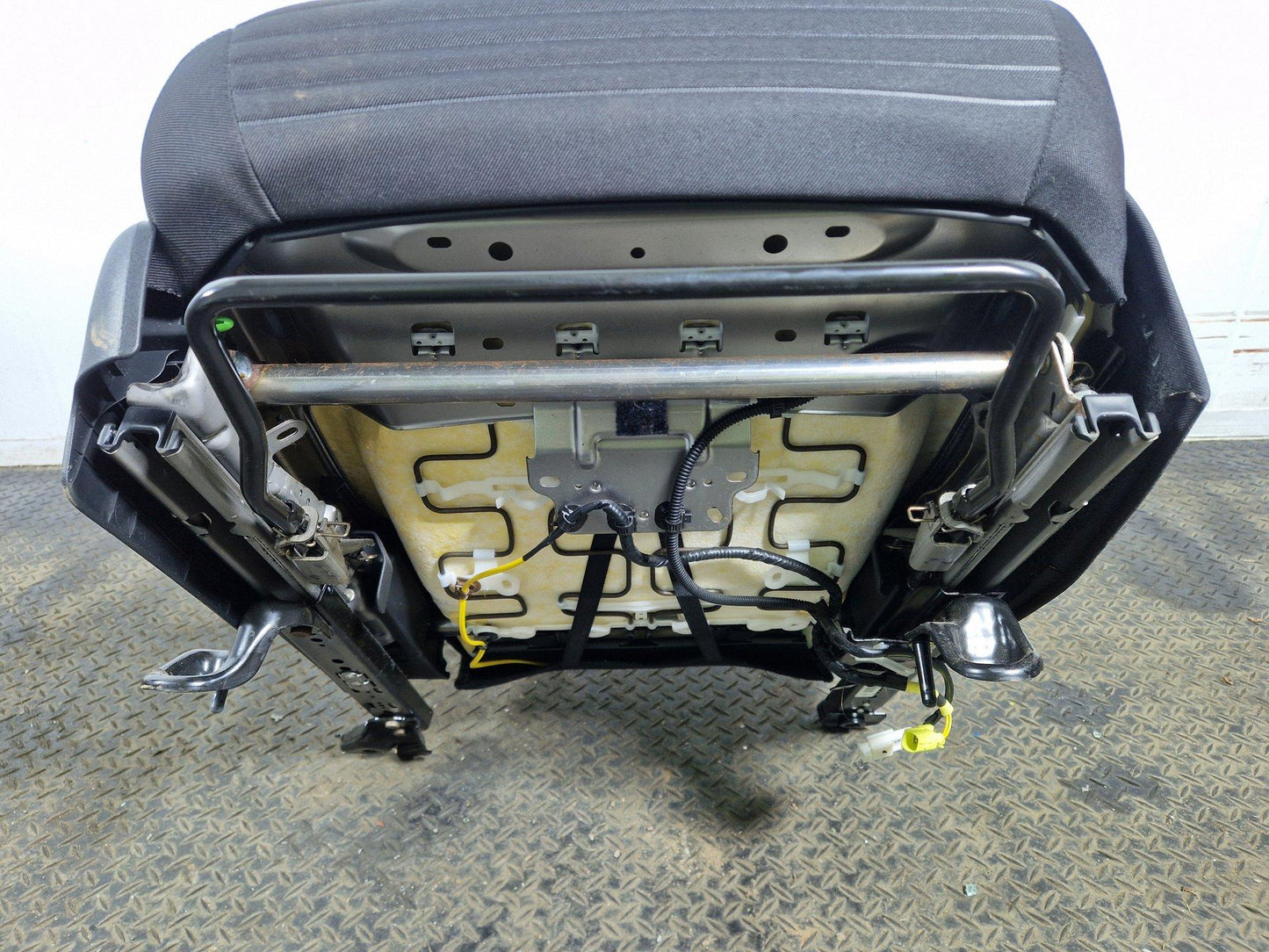 Toyota Yaris P130 Hatchback Genuine Front Right Driver O/S Seat