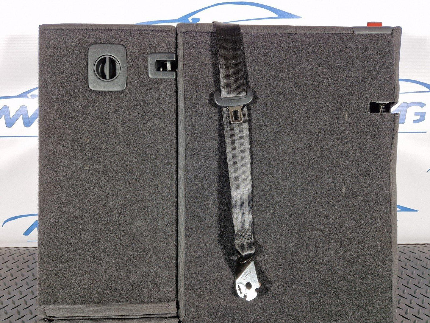 16-19 AUDI A4 B9 REAR RIGHT O/S DRIVER SIDE CLOTH SEAT BACKREST & ARMEST