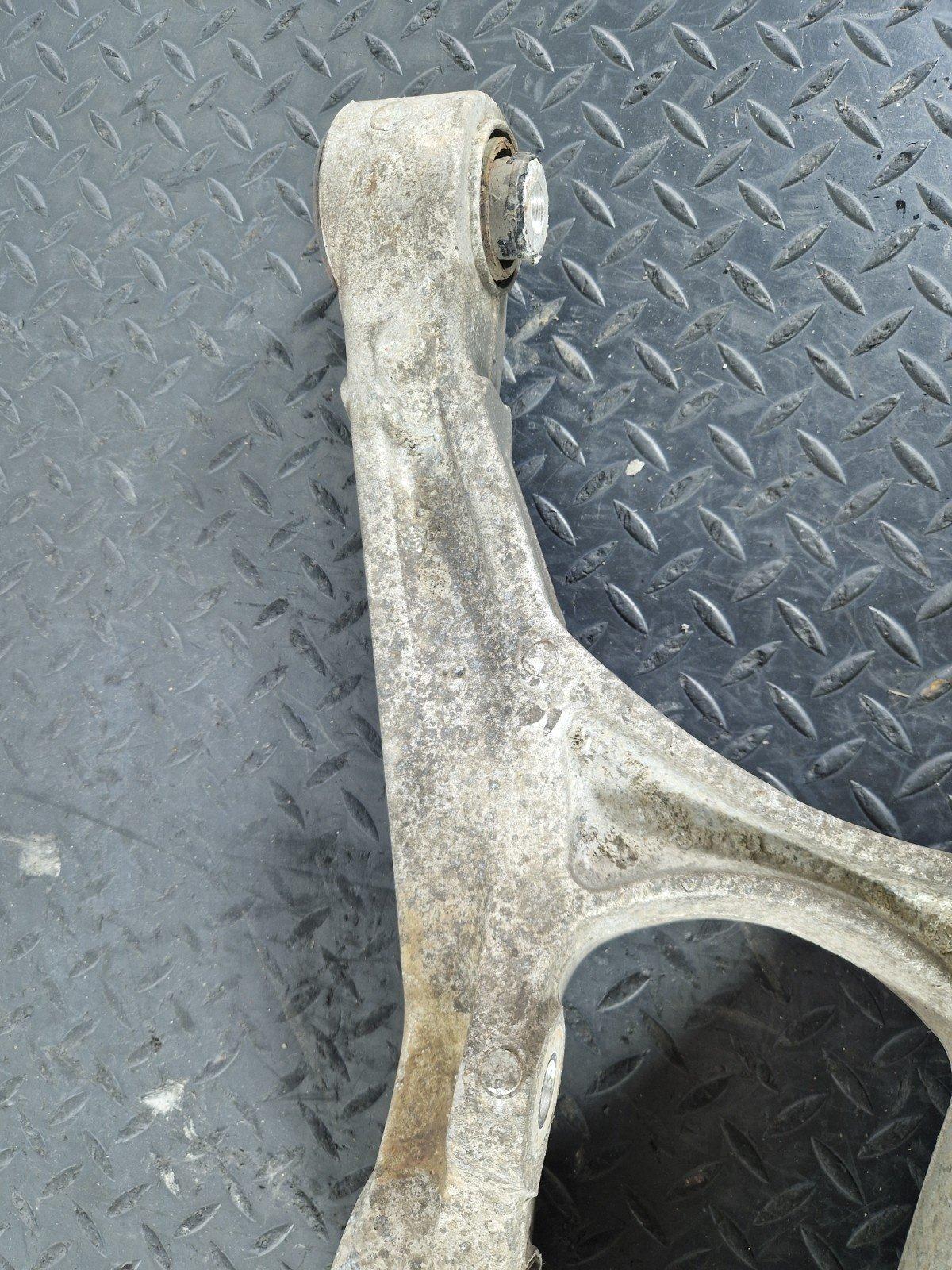 11-19 MERCEDES BENZ ML W166 OEM REAR RIGHT UPPER CONTROL ARM GENUINE A16606
