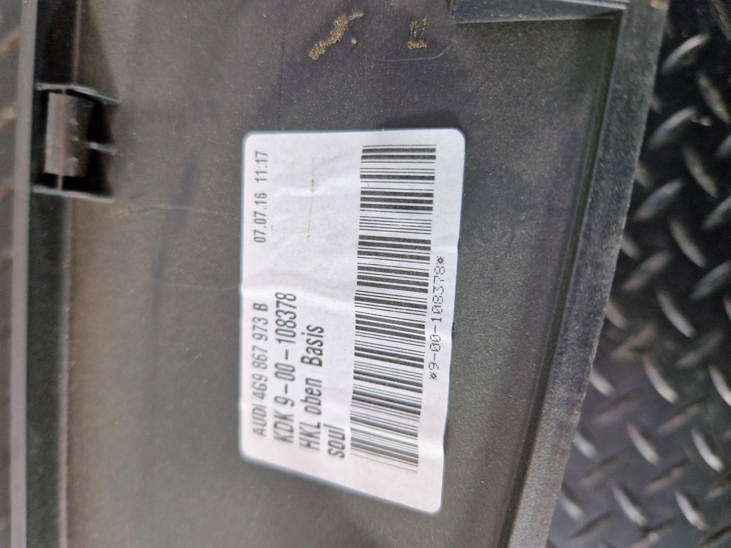 Audi A6 Allroad C7 TAILGATE INNER WINDOW TRIM PANEL BLACK 4G9867973B