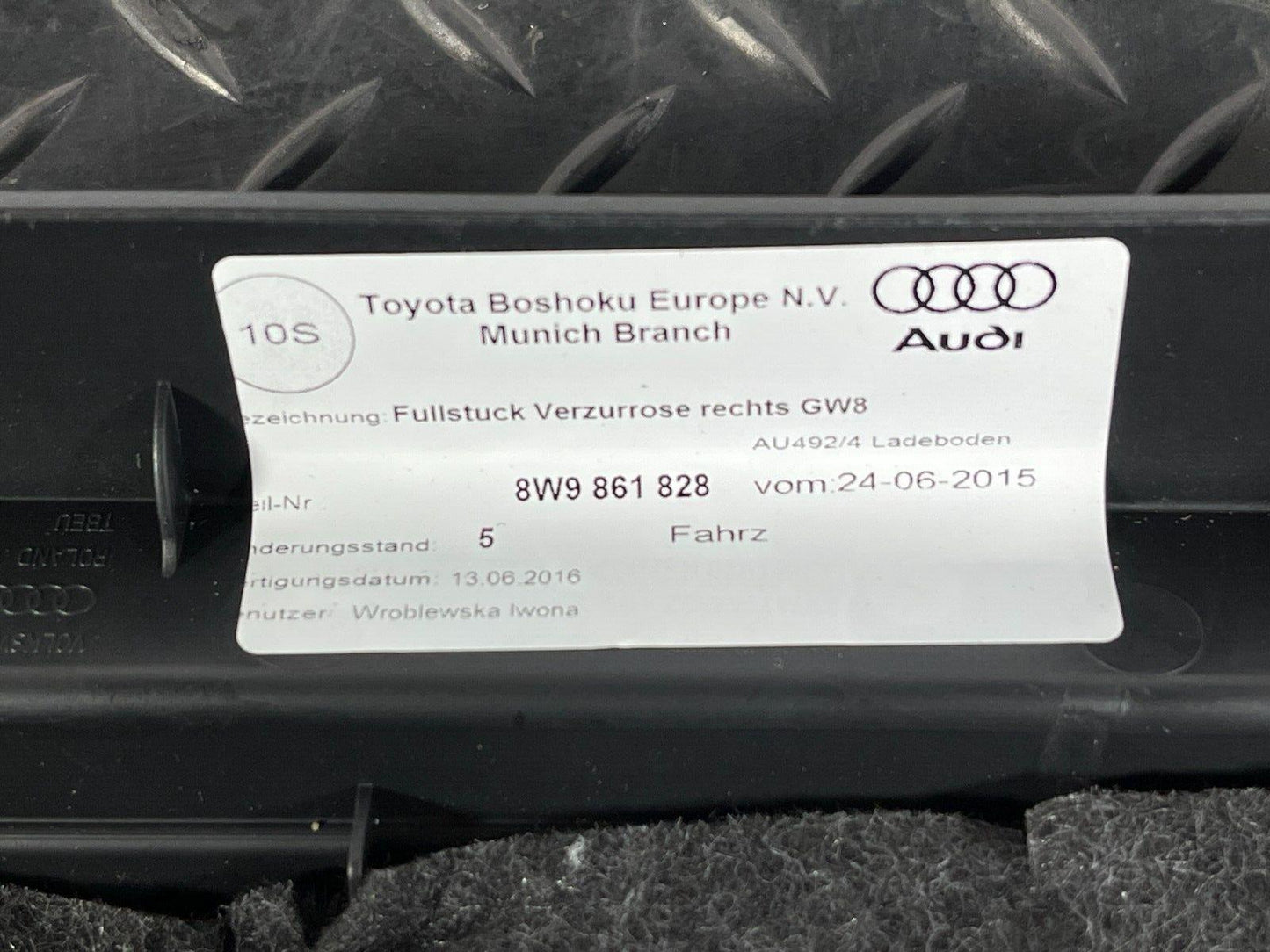 16-19 AUDI A4 B9 GENUINE REAR RIGHT BOOT INTERIOR FLOOR TRIM PANEL 8W9861828