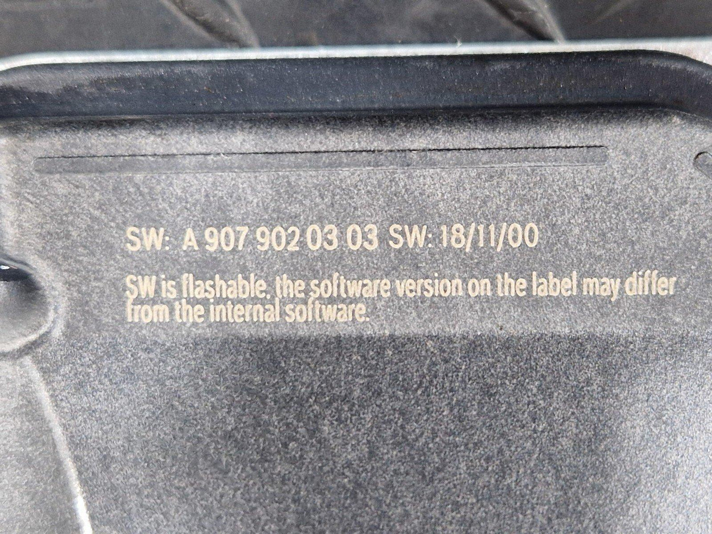 18-ON MERCEDES SPRINTER W907 W910 SAFETY BAG MODULE SENSOR UNIT ECU A9079000304