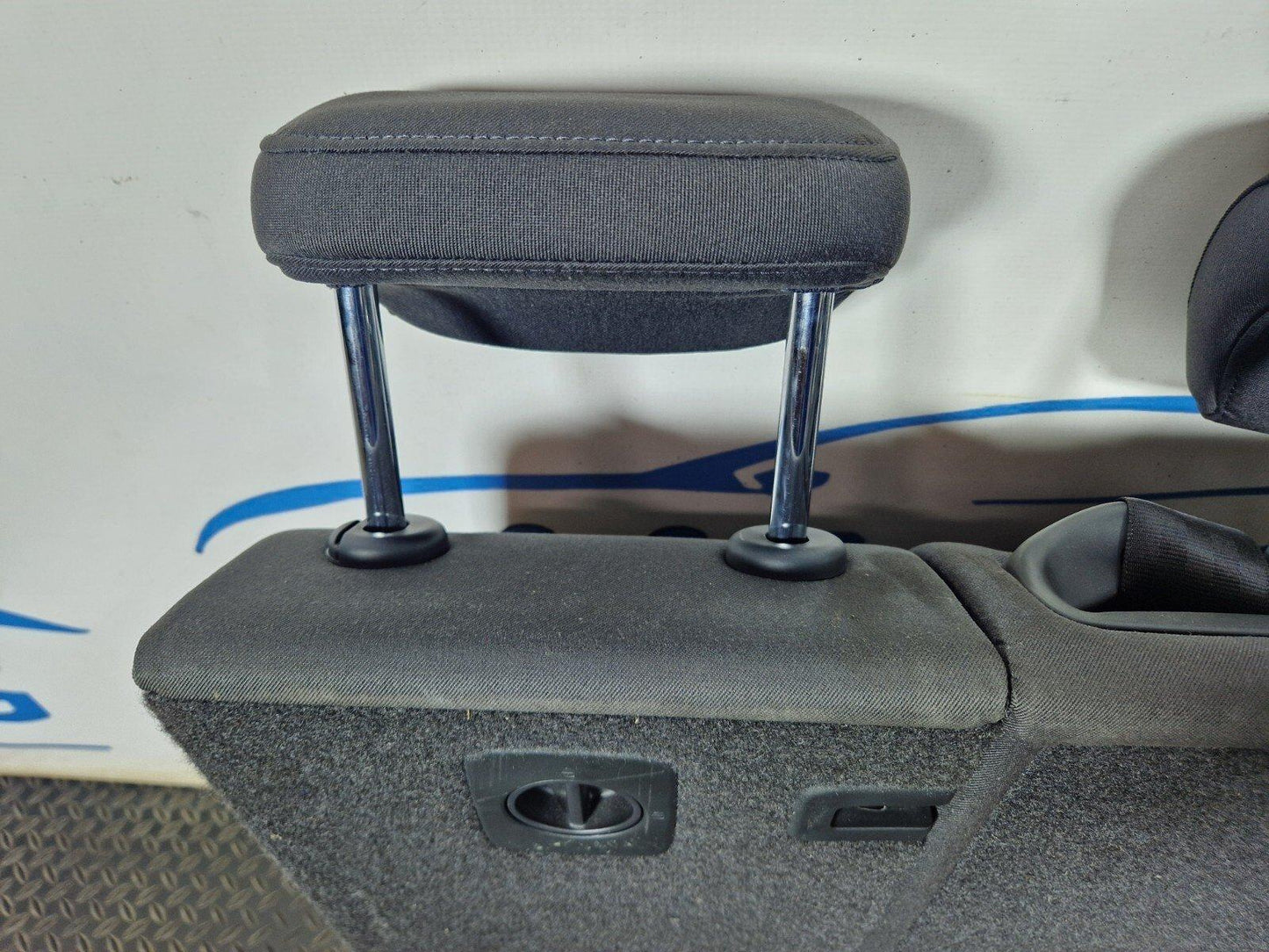 16-19 AUDI A4 B9 SALOON REAR RIGHT O/S/R CLOTH SEAT WITH ARMREST & HEADREST