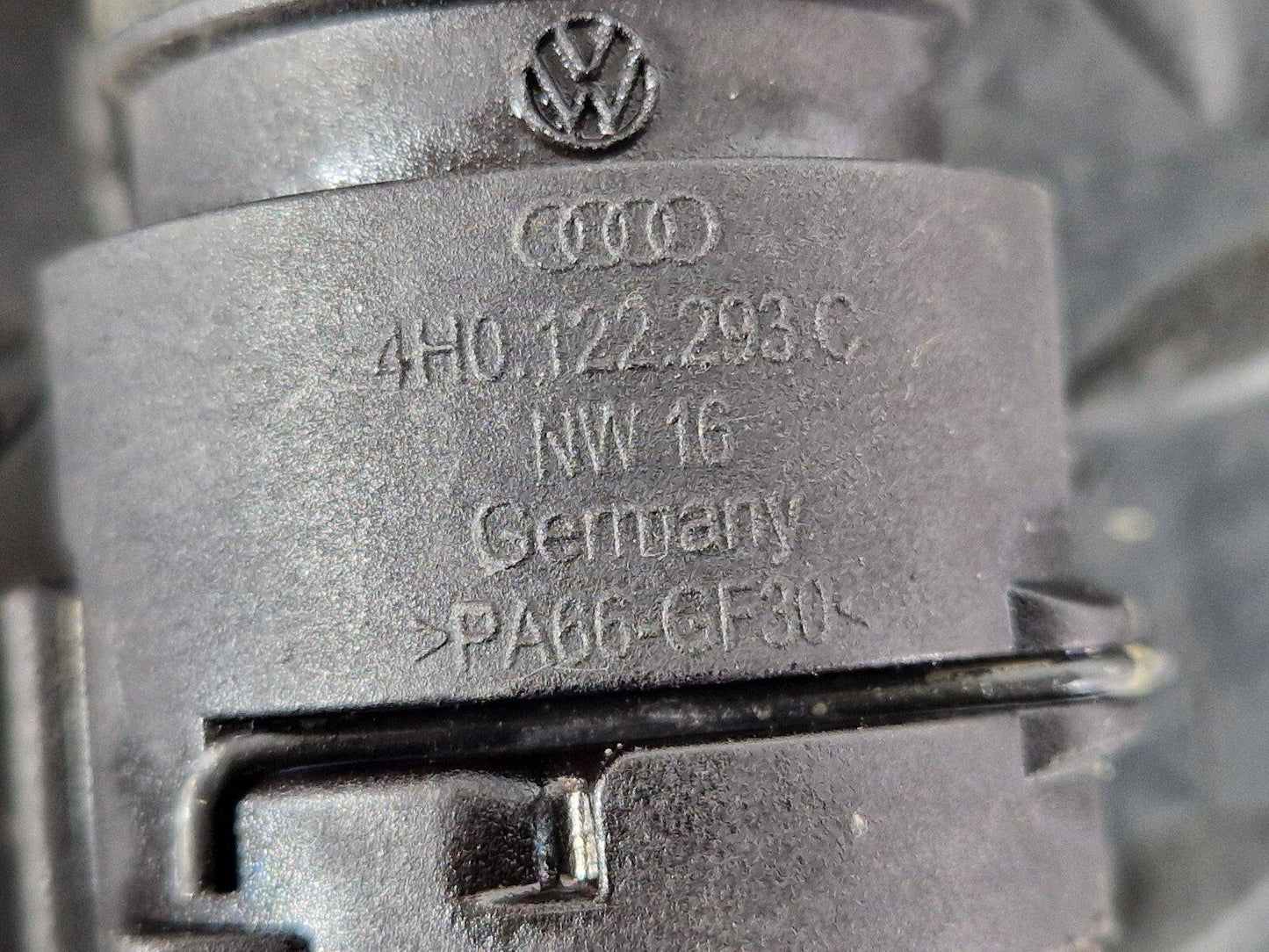 10-17 AUDI A8 4H LEFT N/S LOWER COOLANT HOSE PIPE 4H0121447M