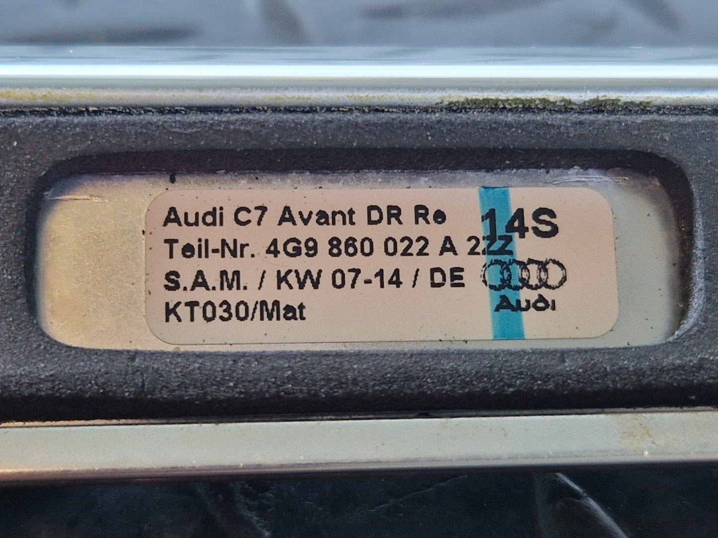 12-18 AUDI A6 C7 AVANT GENUINE O/S RIGHT DRIVER CHROME ROOF RAIL 4G9860022A