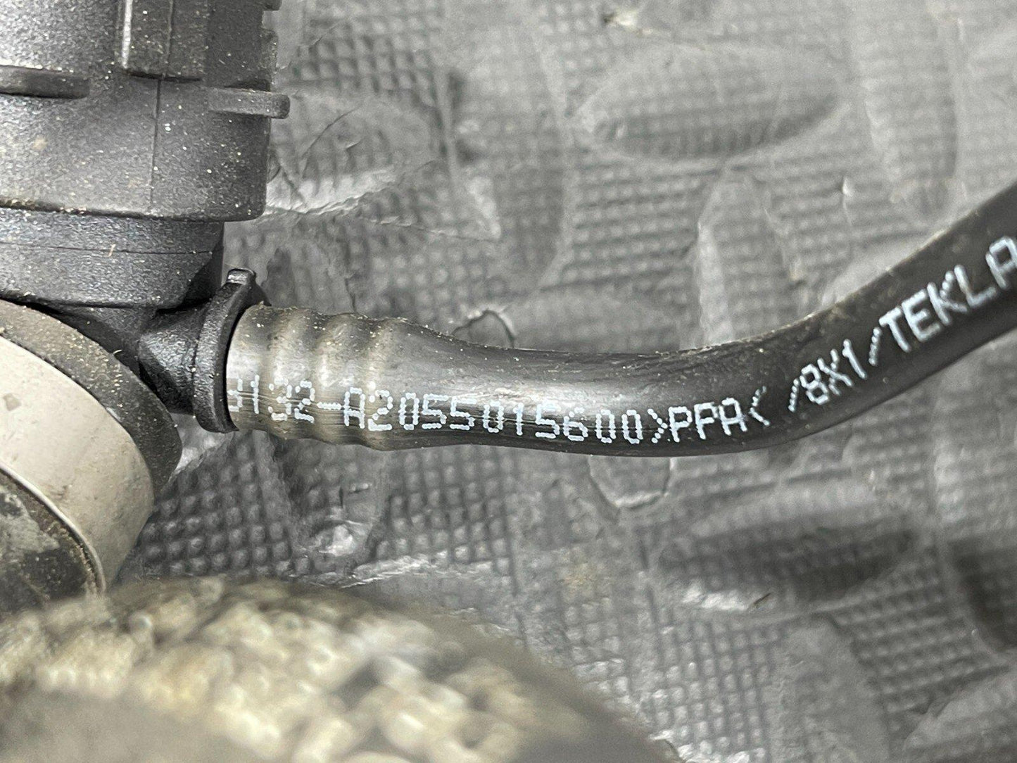14-21 MERCEDES BENZ C300 W205 GEUINE CIRCULATION PUMP HEATING & COOLANT HOSES