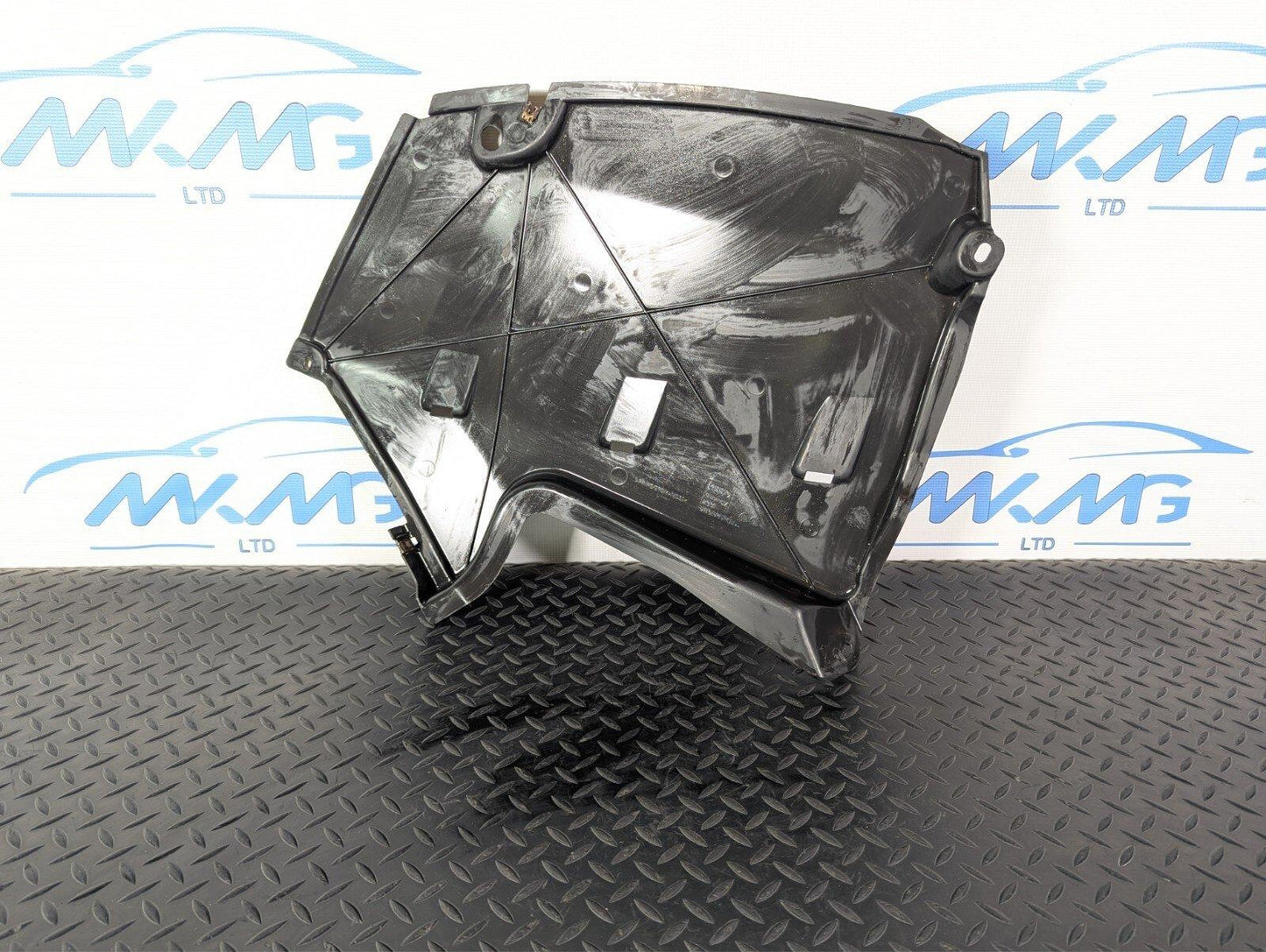 16-19 AUDI A4 B9 OEM REAR RIGHT SIDE O/S BODY UNDER TRAY SHIELD COVER 8W0825219A