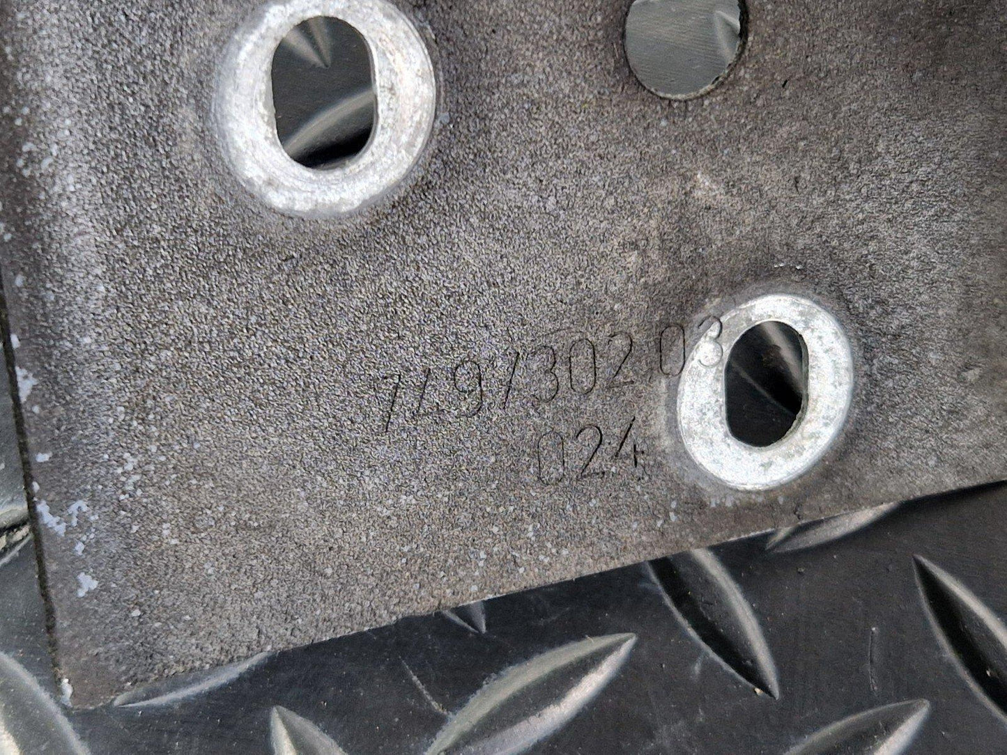 20-24 BMW 1 SERIES F40 CONNECTING MEMBER TUNNEL REAR 7497302