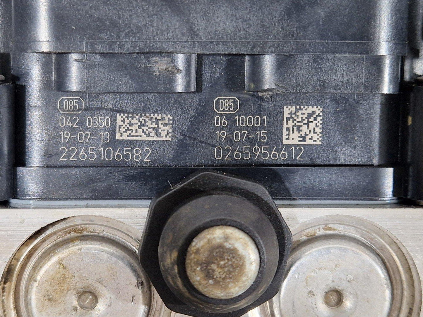18-ON MERCEDES BENZ A CLASS W177 GENUINE ABS PUMP MODULE A1779002305