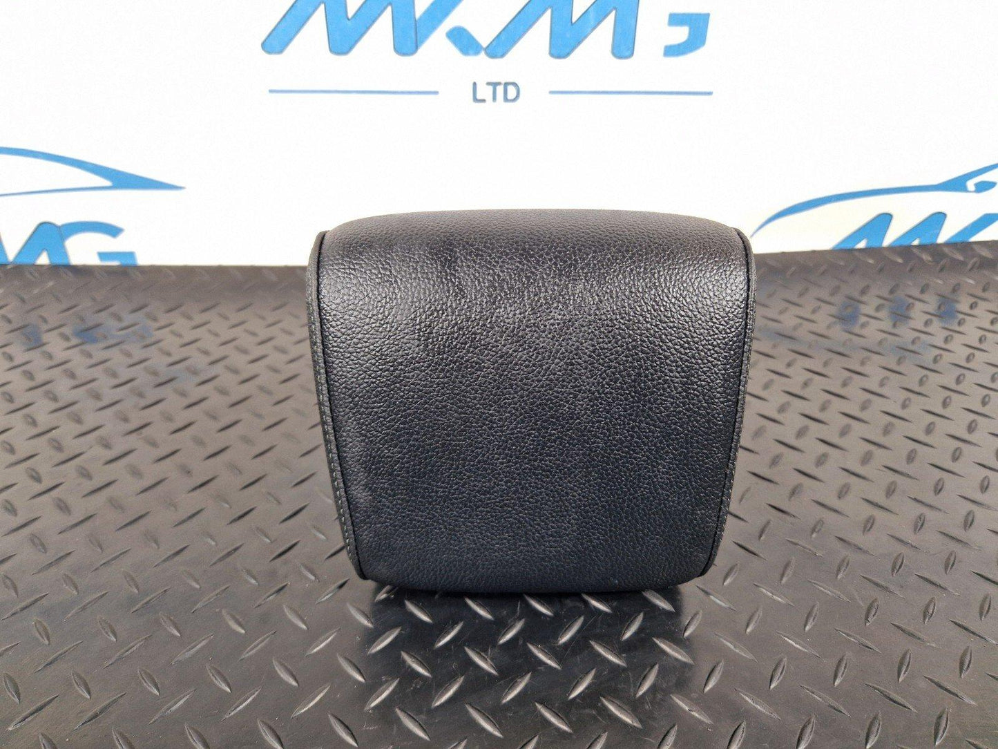 19-ON MERCEDES BENZ CLA C118 REAR SEAT CENTER LEATHER HEADREST A1779700701
