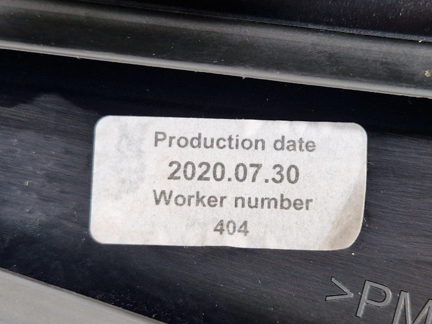19-ON MERCEDES CLA C118 GENUINE LEFT SIDE B PILLAR TRIM COVER A1186980100