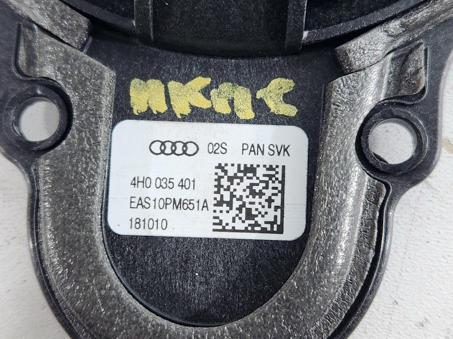 Audi A8 4H Genuine Front Centre Dashboard Speaker Trim 4H0035401