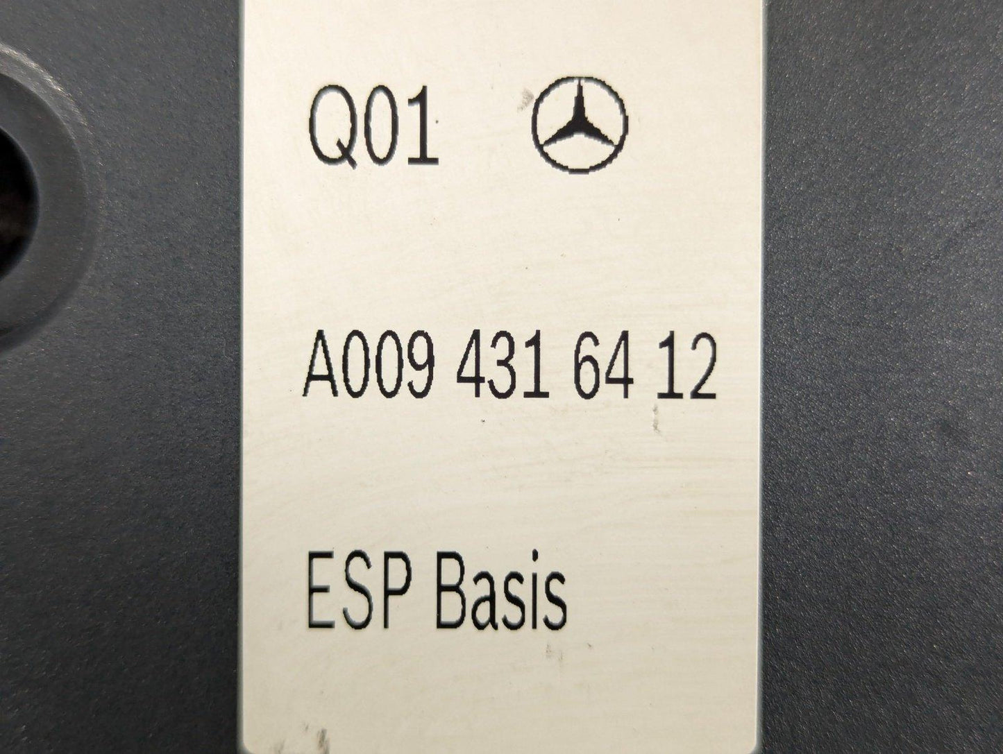 13-19 MERCEDES BENZ CLA C117 ABS PUMP CONTROL MODULE UNIT GENUINE A2464300201