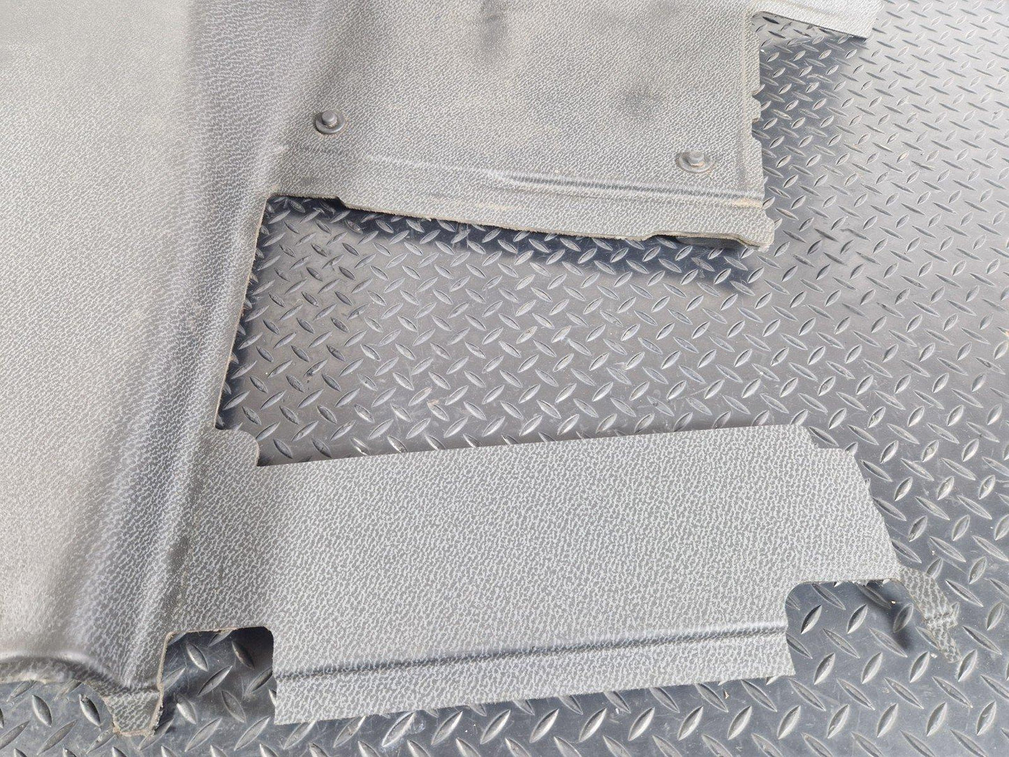 14-23 MERCEDES BENZ VITO W447 GENUINE FRONT FLOOR MAT CARPET