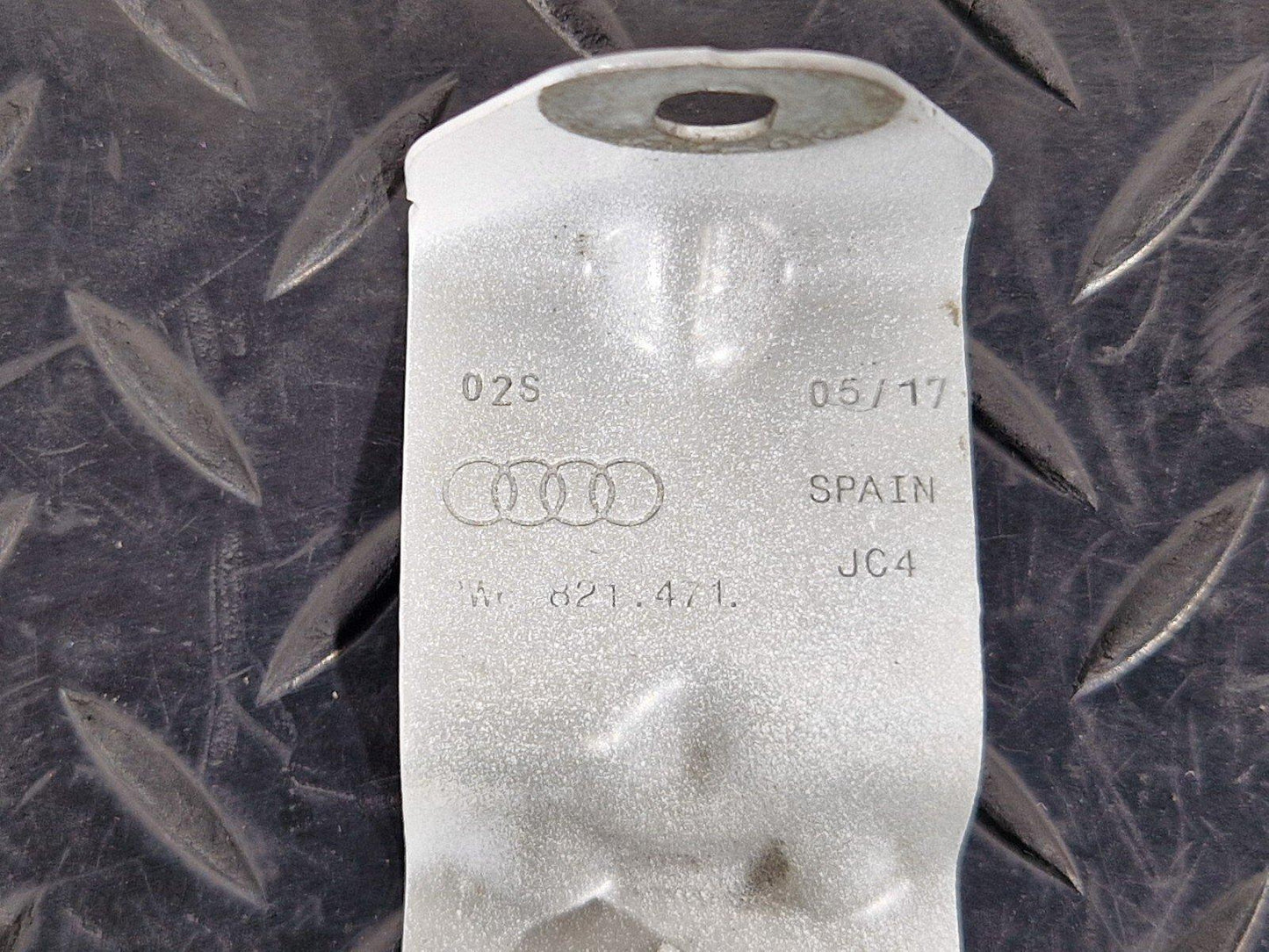 16-23 AUDI S5 COUPE GENUINE WING FENDER BRACKET FRONT 8W6821471