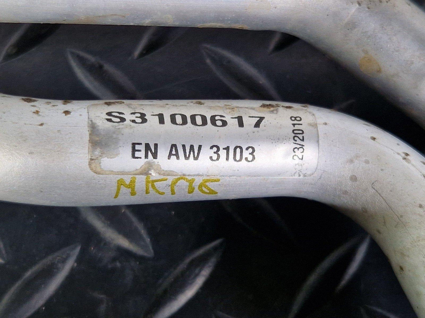 18-ON MERCEDES BENZ A CLASS W177 OEM ENGINE WATER COOLANT PIPE HOSE A2475063000