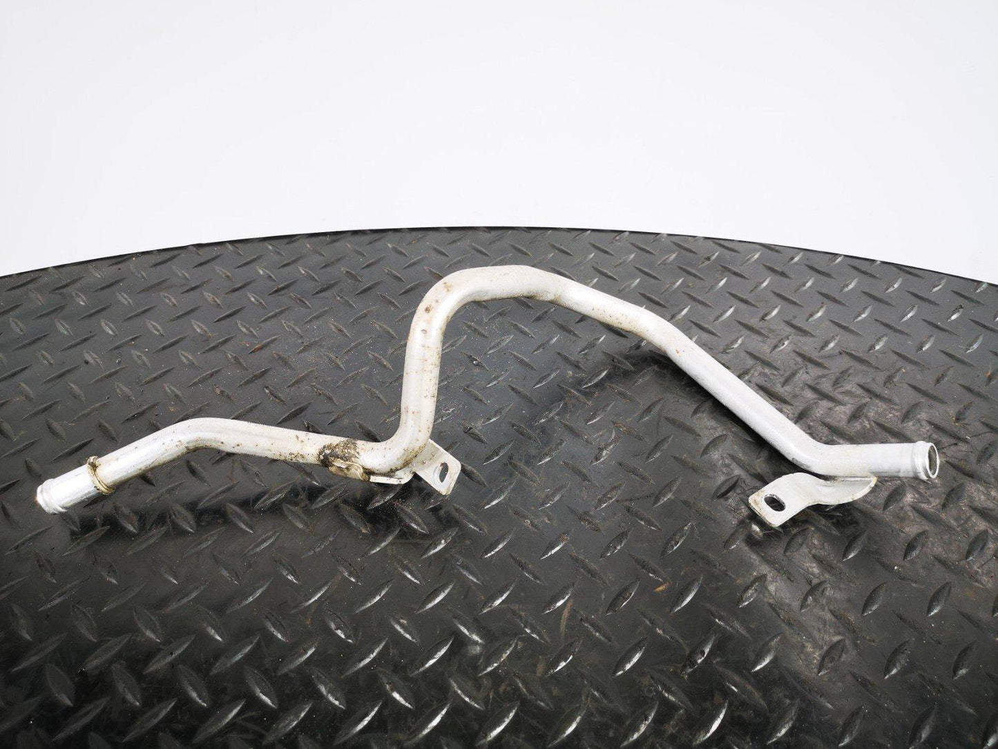 16-19 AUDI A4 B9 S-LINE GENUINE V6 3.0TDI CSW COOLANT HOSE PIPE 8W0121444D