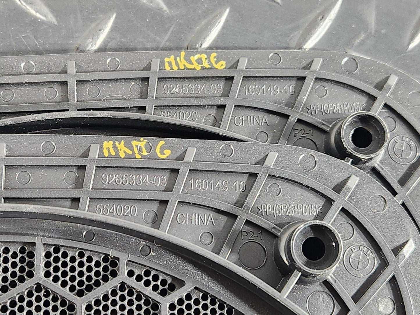 Set of 2 Speaker Covers Grille Mini F60 BMW F45 F39 9265334