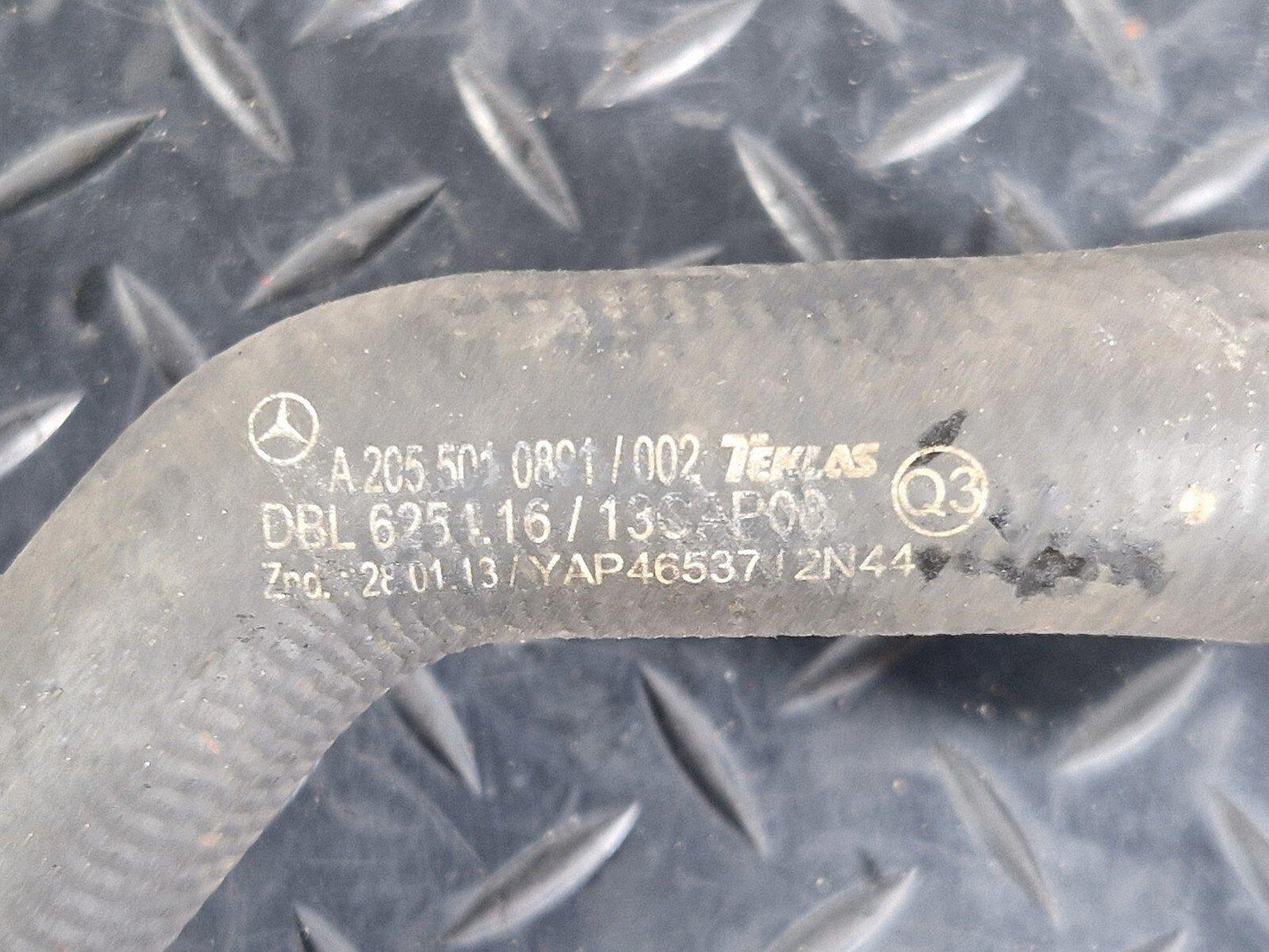 14-21 MERCEDES BENZ C W205 GENUINE COOLANT PIPE HOSE A2055010891