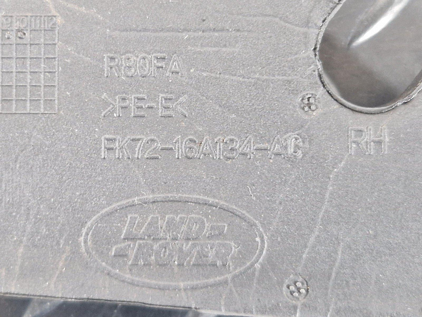 14-19 LAND ROVER L550 DISCOVERY SPORT FRONT RIGHT WING FOAM FK72-16A134-AC