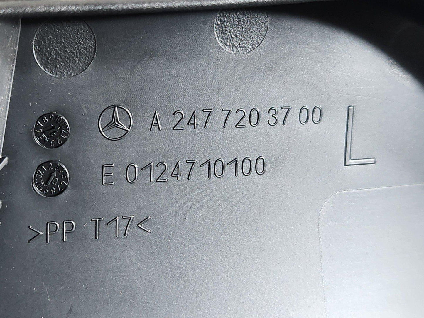 19-ON MERCEDES BENZ B CLASS W247 FRONT LEFT N/S MIRROR COVER TRIM A2477203700