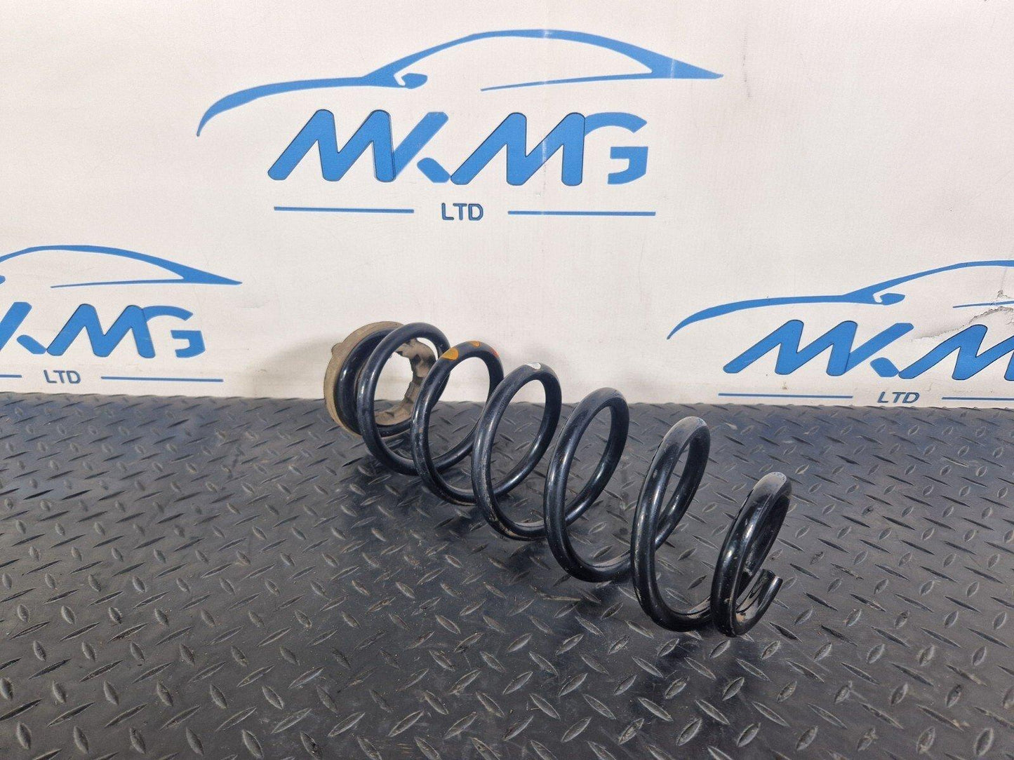 19-ON MERCEDES CLA C118 GENUINE REAR COIL SPRING X1 FITS BOTH SIDES A2473246700