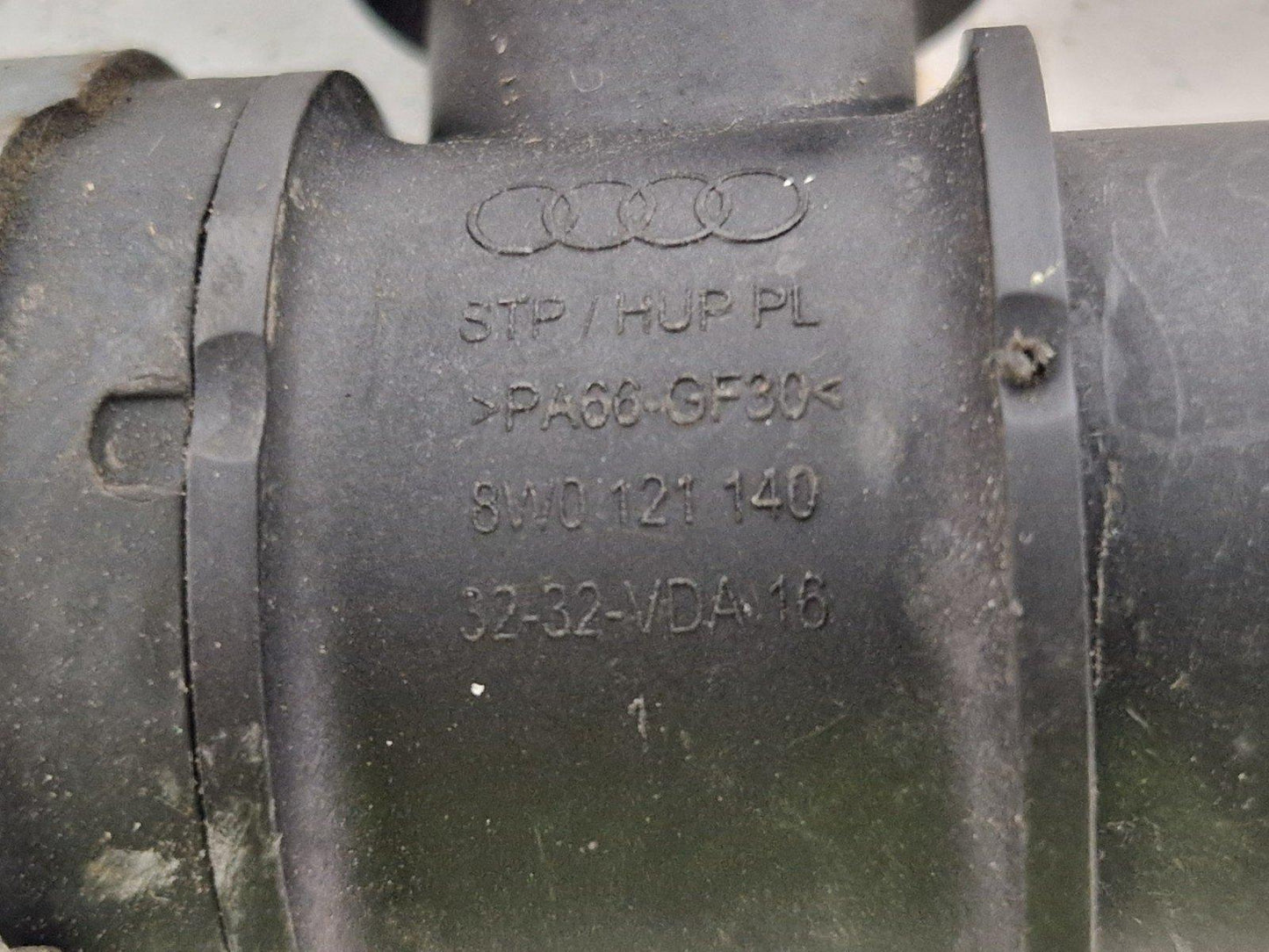 16-19 AUDI A4 B9 GENUINE WATER COOLANT PIPE 8W0121140 8W0122293