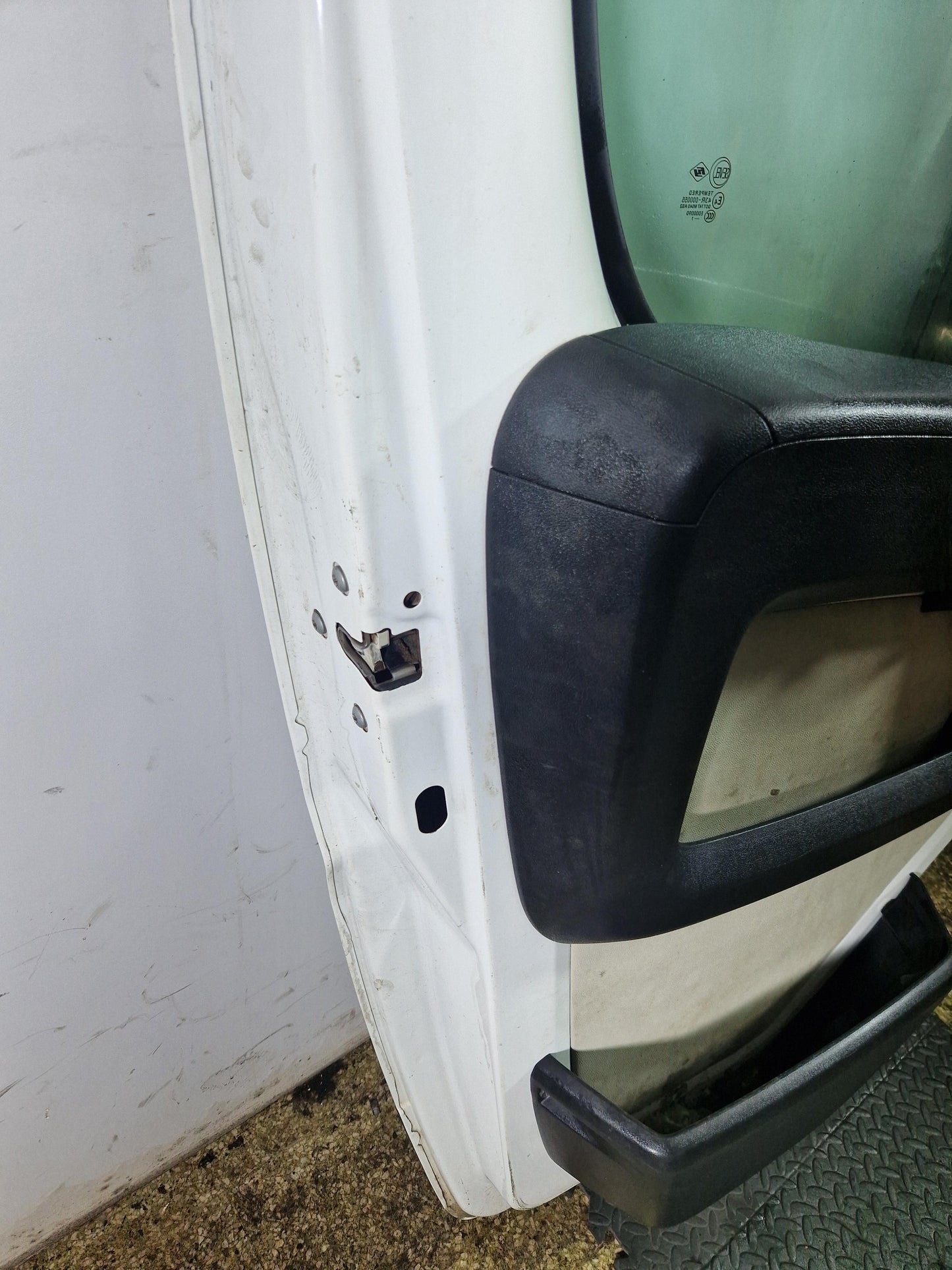 Peugeot Boxer MK3 Cargo Van Front Left N/S Passenger Complete Door in Silver