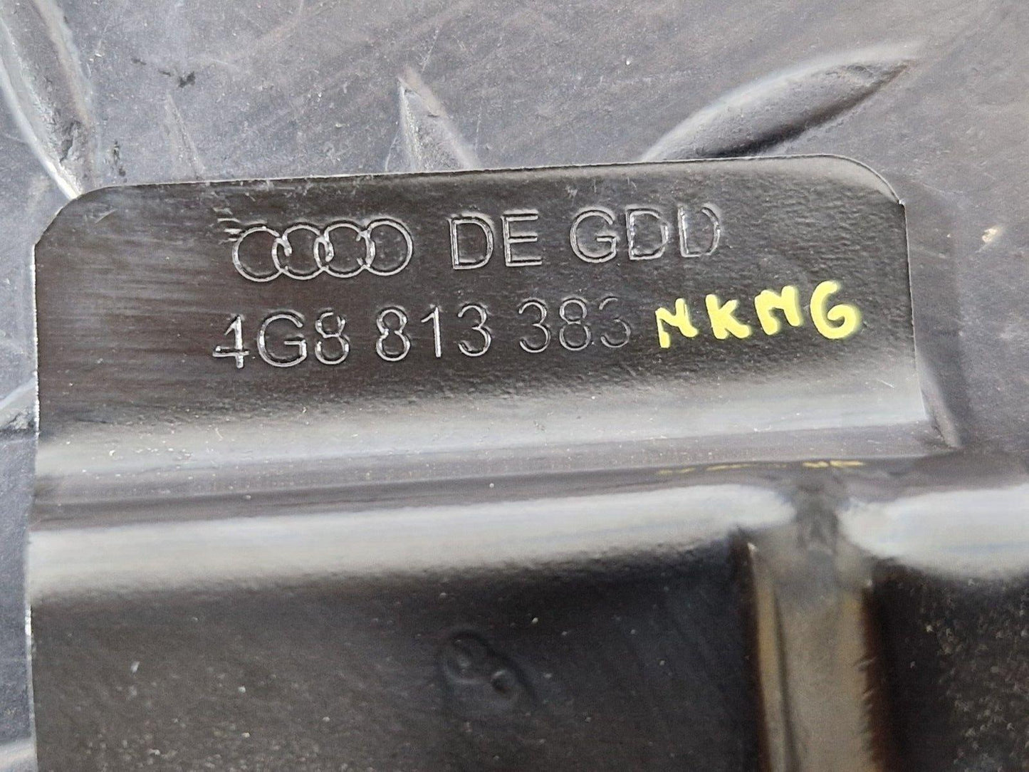 15-18 AUDI A7 4G GENUINE OEM MOUNTING TIE DOWN EYE 4G8813383