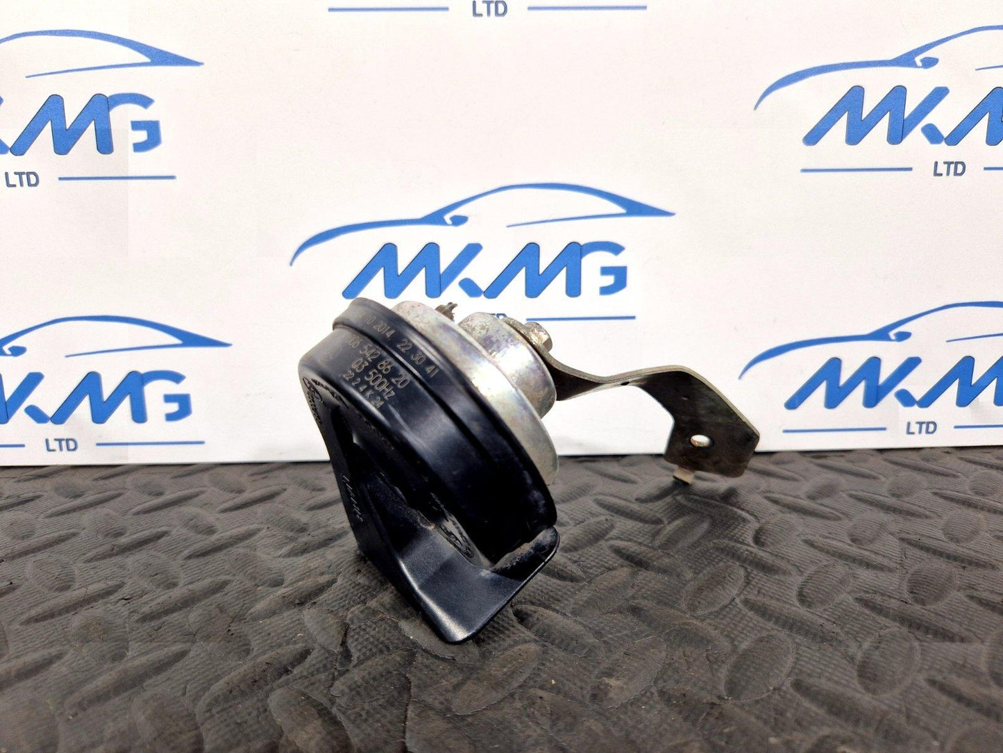12-18 MERCEDES BENZ W176 ALARM SIREN HORN SIGNAL A0065428620