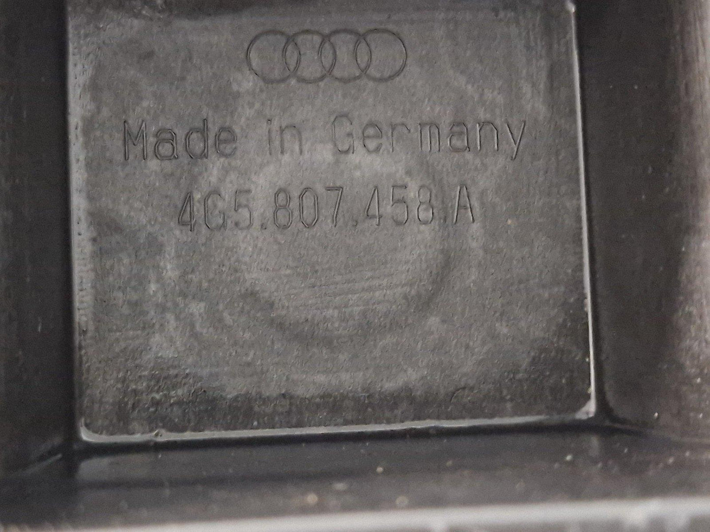 12-18 AUDI A6 C7 GENUINE REAR BUMPER CENTRE MOUNT SUPPORT BRACKET 4G5807458A