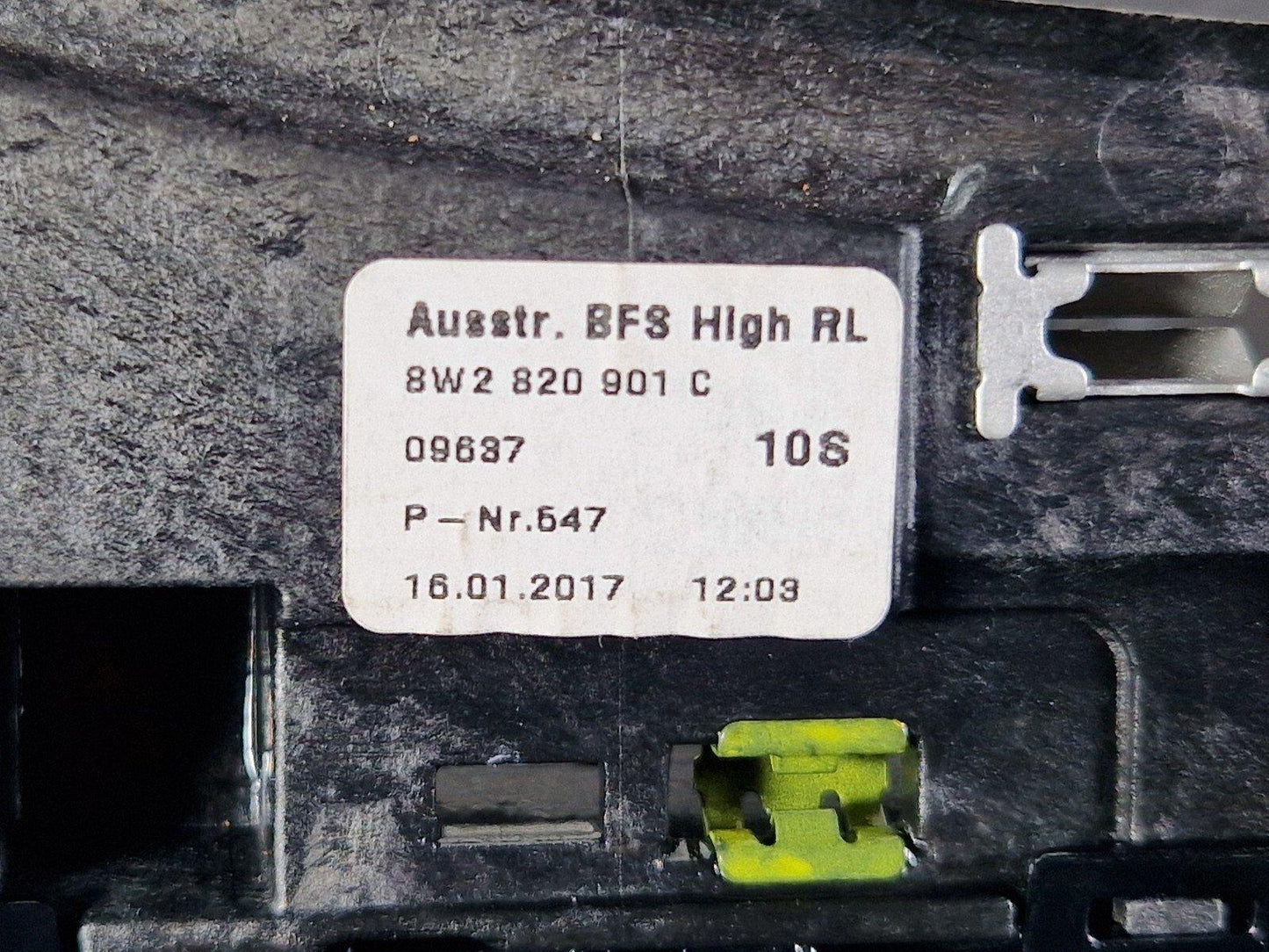 16-24 AUDI A5 F5 COUPE GENUINE DASHBOARD AIR VENTS 8W2820901C 8W0971659B