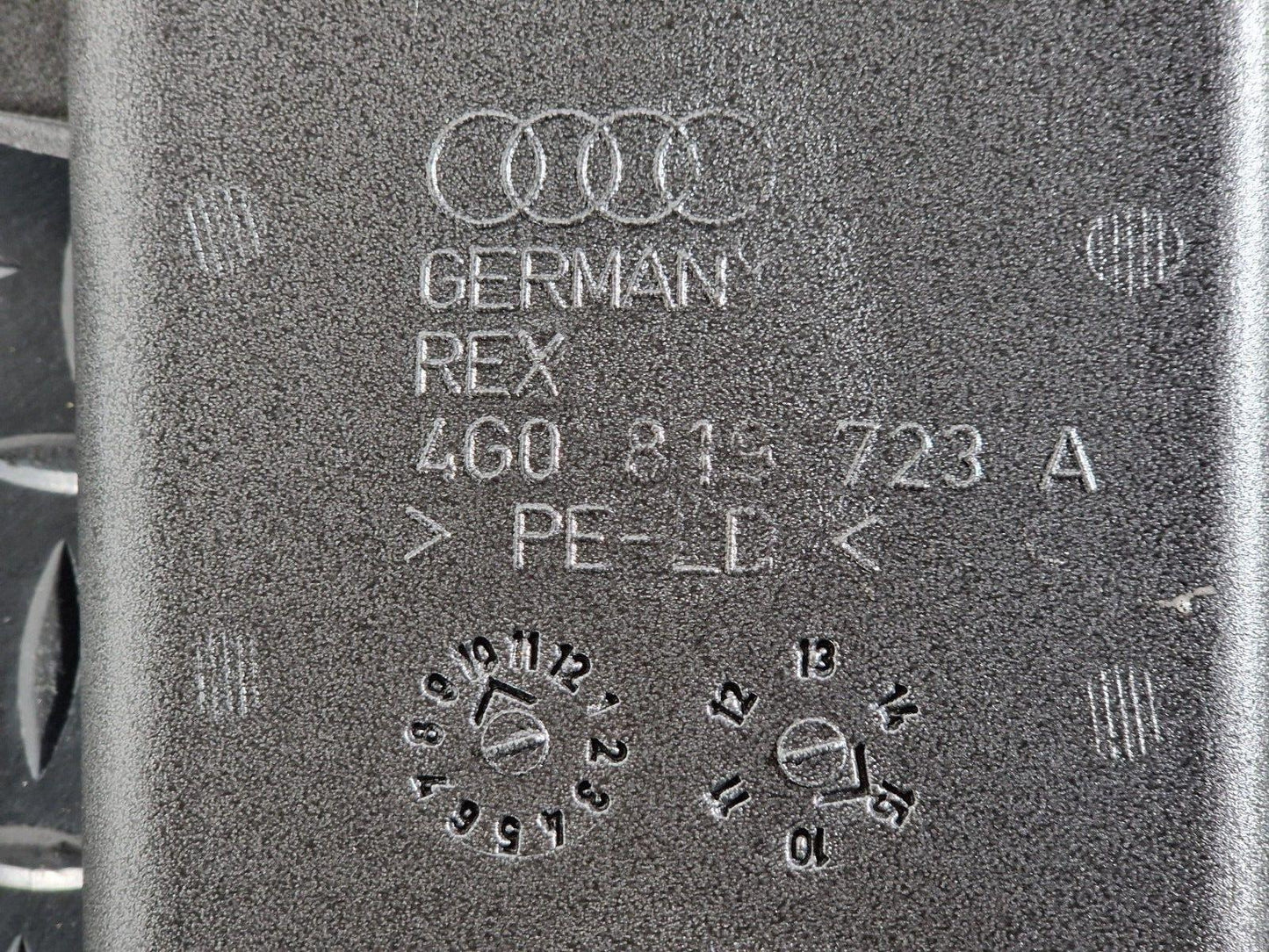 12-18 AUDI A6 C7 GENUINE AIR GUIDE CHANNEL B-PILLAR 4G0819723A