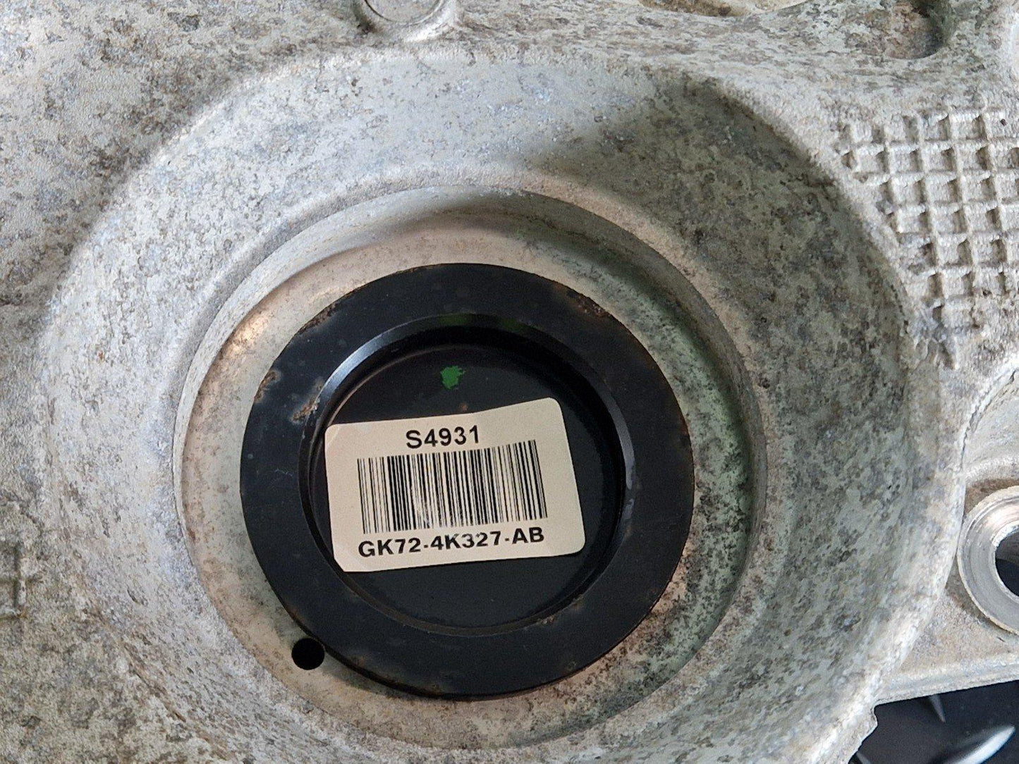 19-ON RANGE ROVER EVOQUE L551 GENUINE REAR RIGHT DRIVER WHEEL HUB GK724K327AB